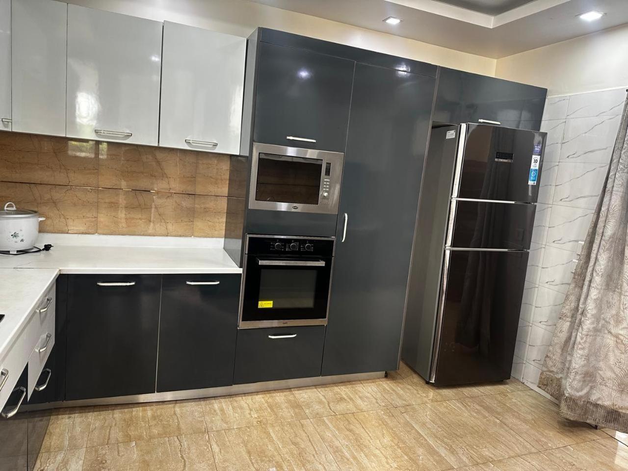Luxury Living Expert Fully Furnished Apartment Gurgaon