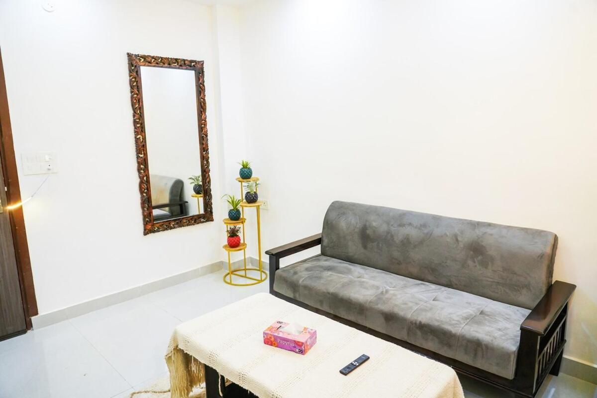 Apartment And Company *