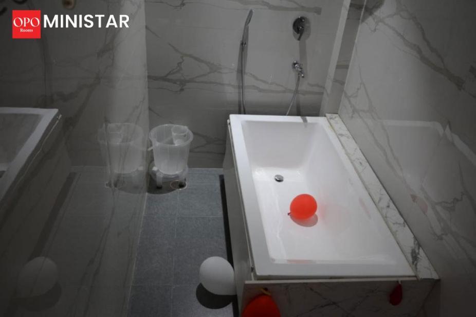 Opo Ministar-003 3* Gurgaon