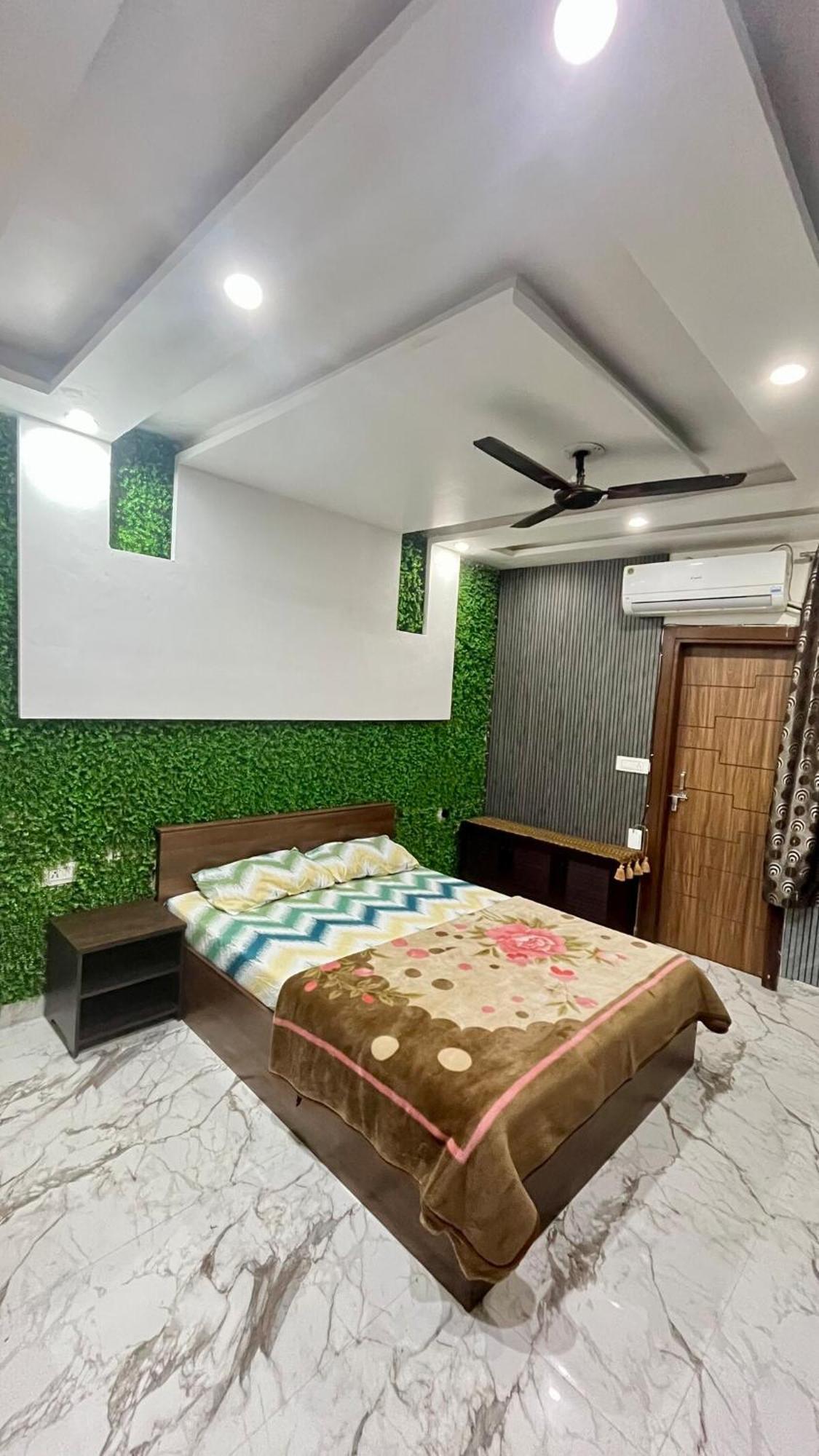 3bhk With The Terrace