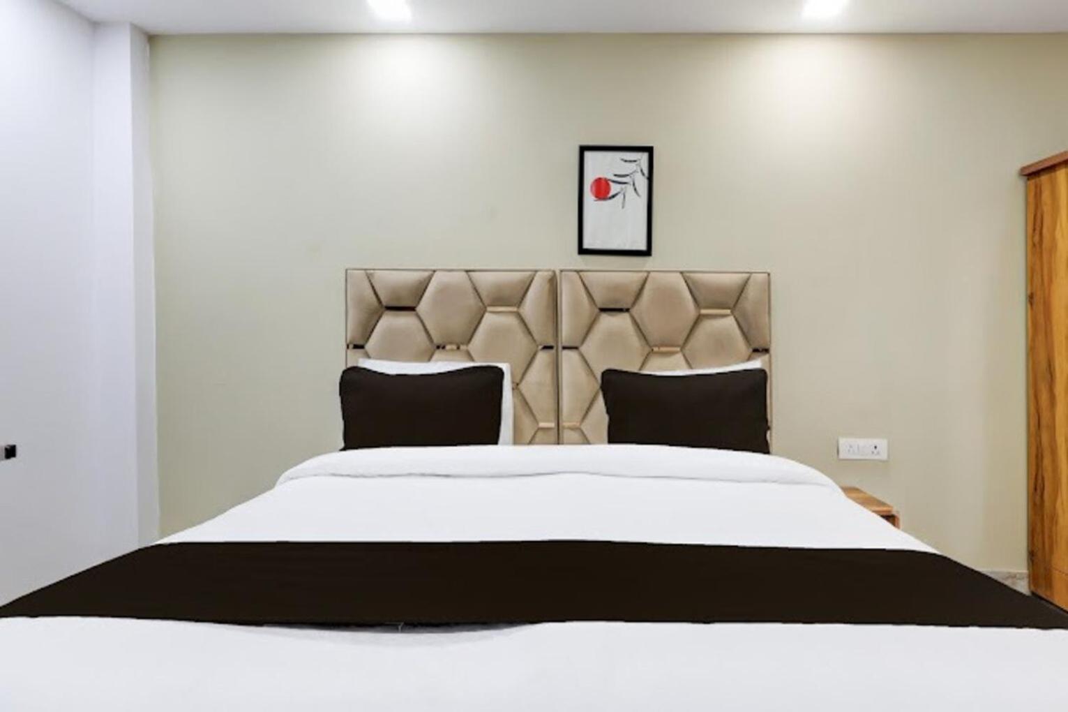 Hotel Qcent Premier 4*