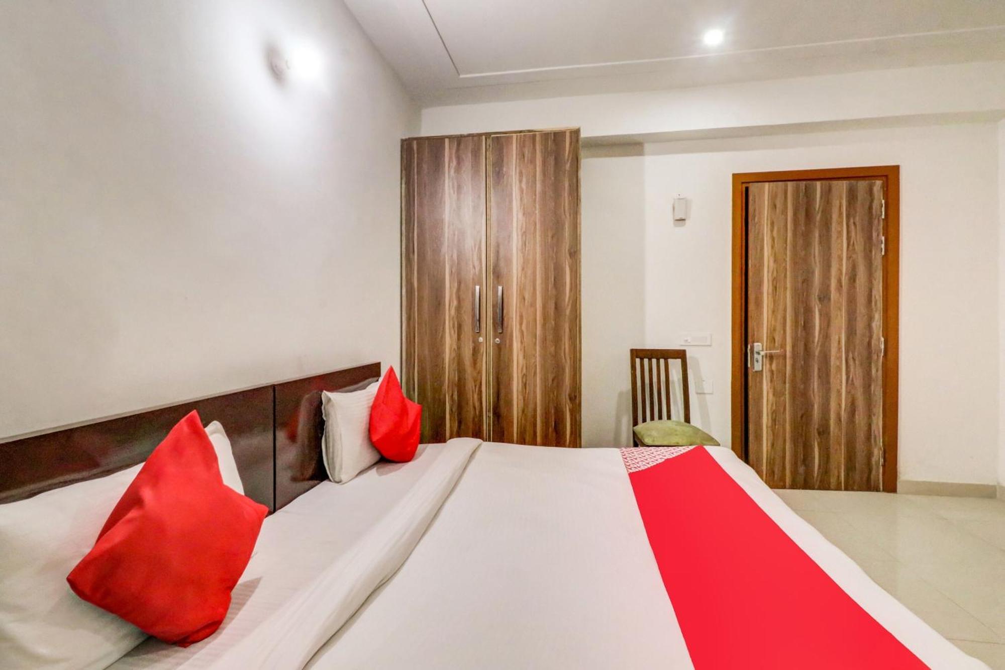 Hotel O Shivaay Residency *