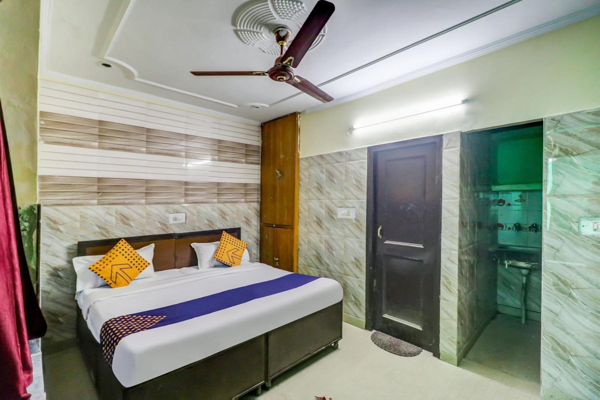 Spot On Maa Gyatri Hotel Gurgaon