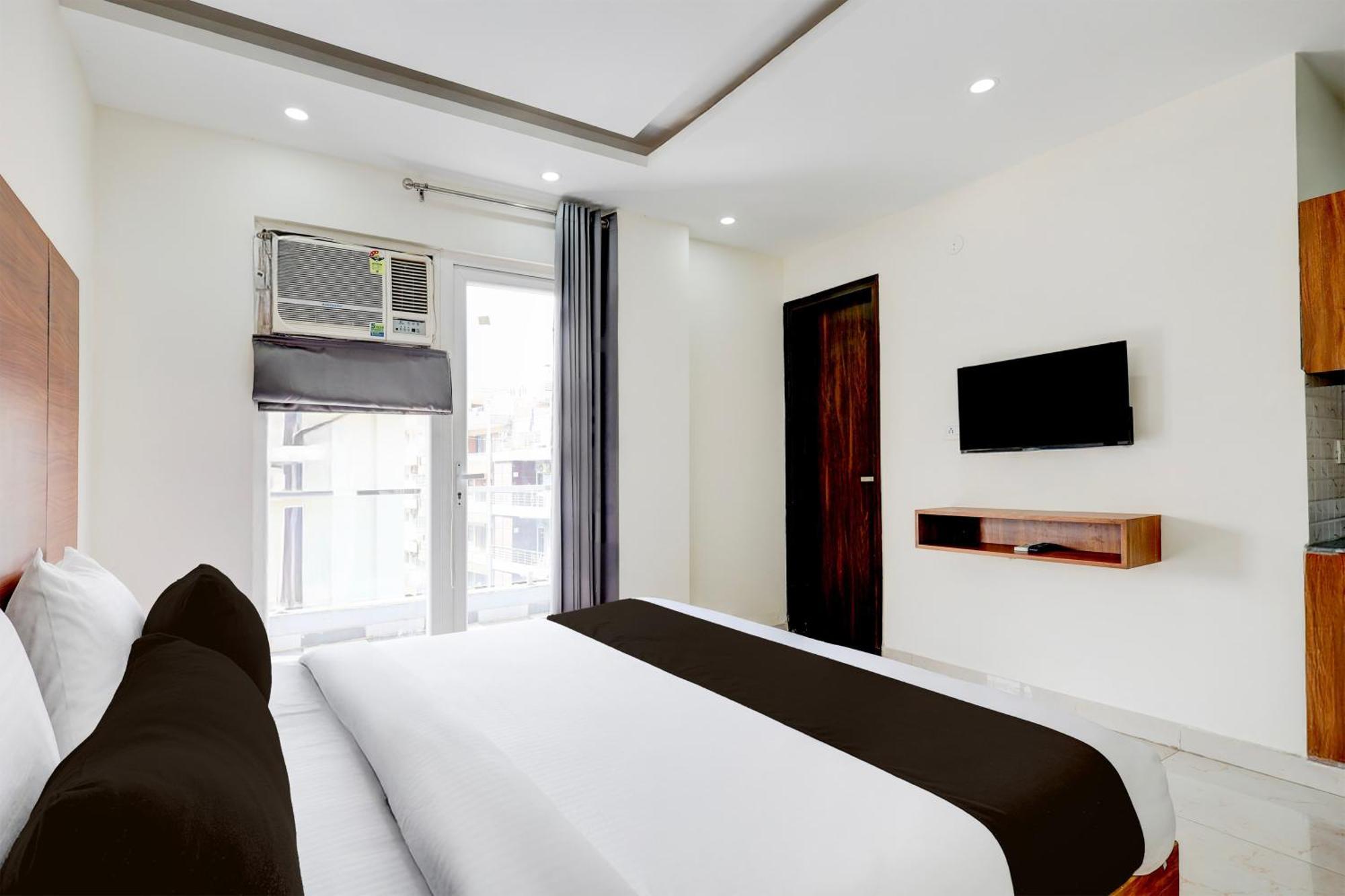 O Yatharv Hotel 3*