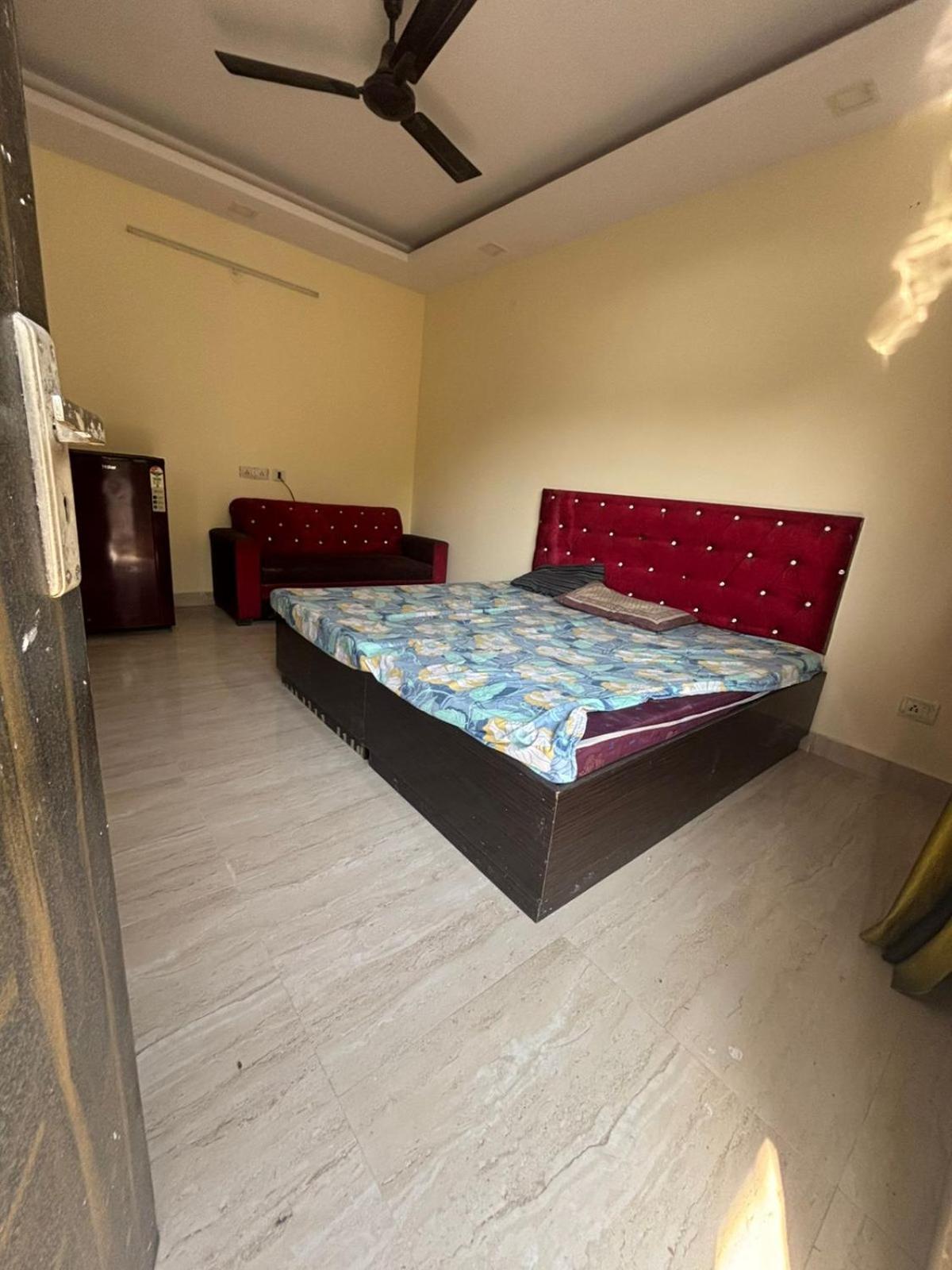 Apartment Apna Ghar *
