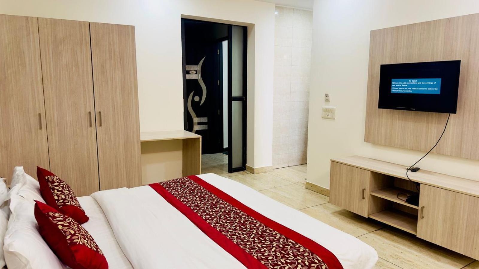 Kabul By Nexhub Palace - Medanta Hotel 3*