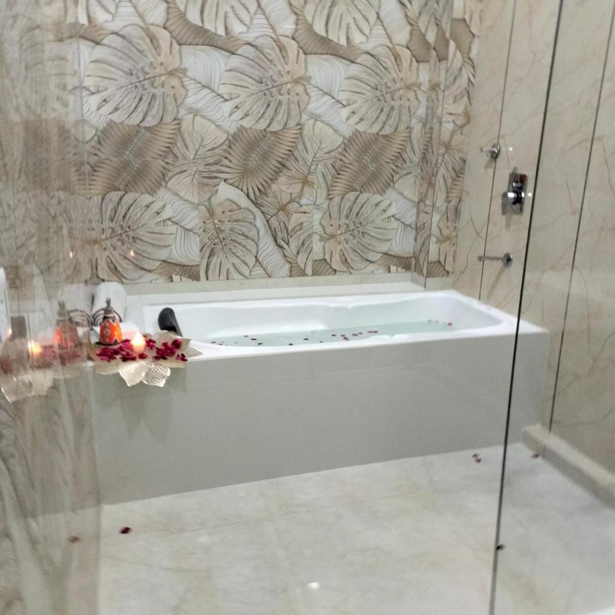 Super Luxurious With Bathtube Apartment Gurgaon