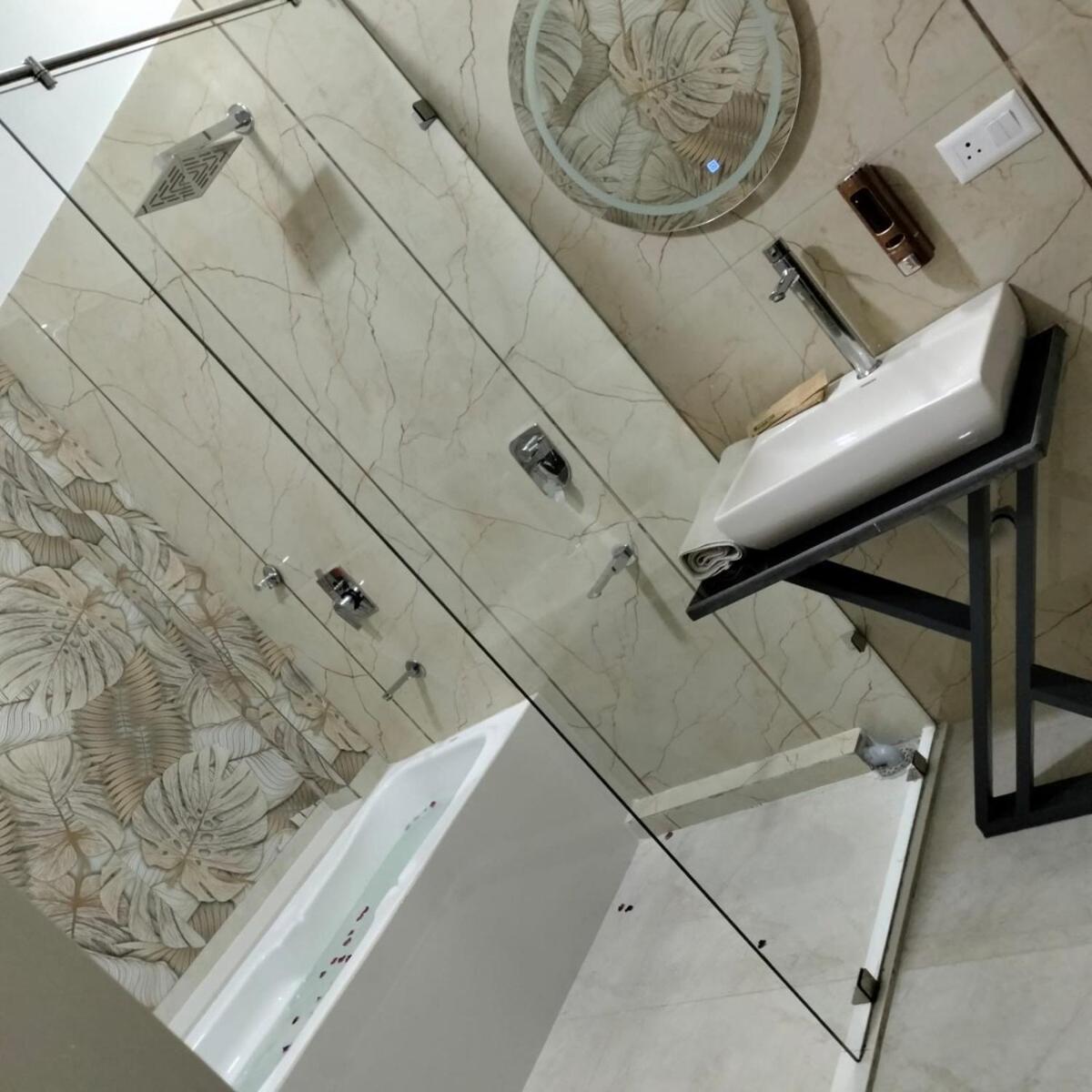 Super Luxurious With Bathtube Apartment *