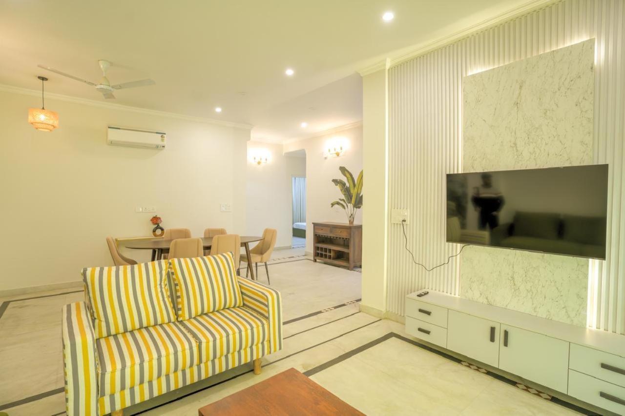 2bhk Luxury Near Phase 1 Metro Station Apartment