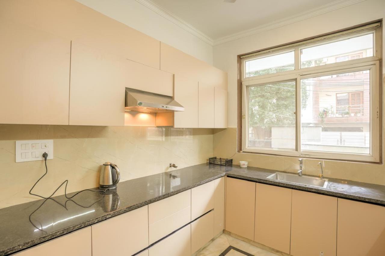 2bhk Luxury Near Phase 1 Metro Station Apartment