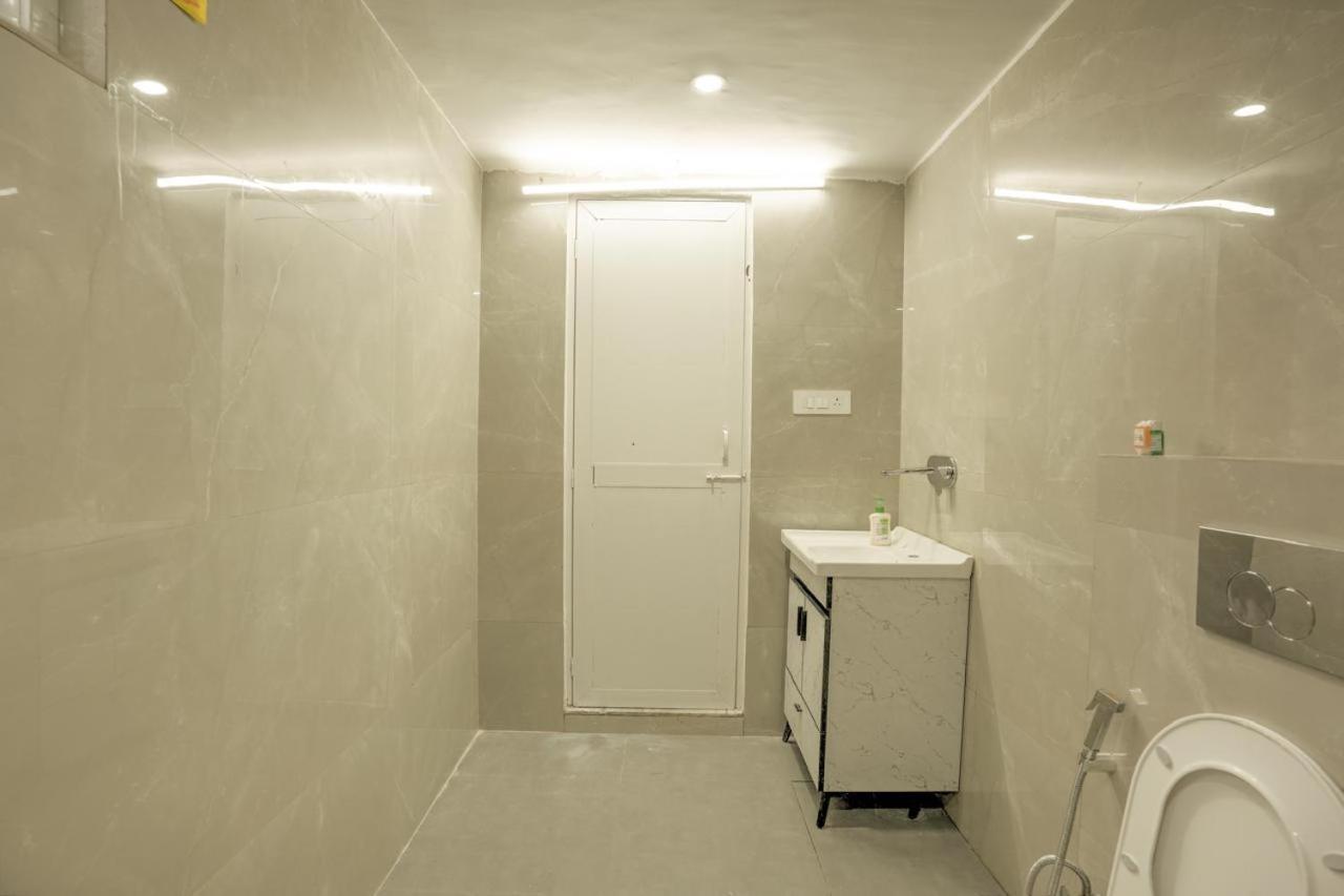 Apartment 2bhk Luxury Near Phase 1 Metro Station Gurgaon