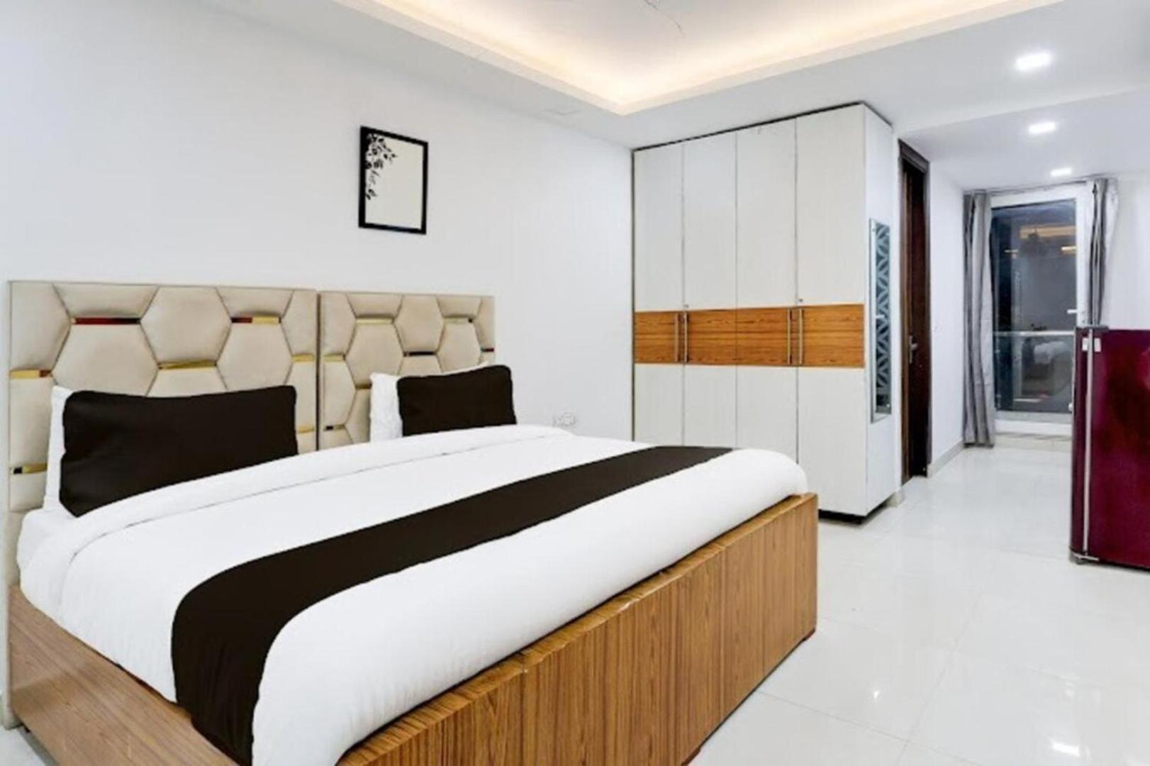 Hotel Qcent Premier