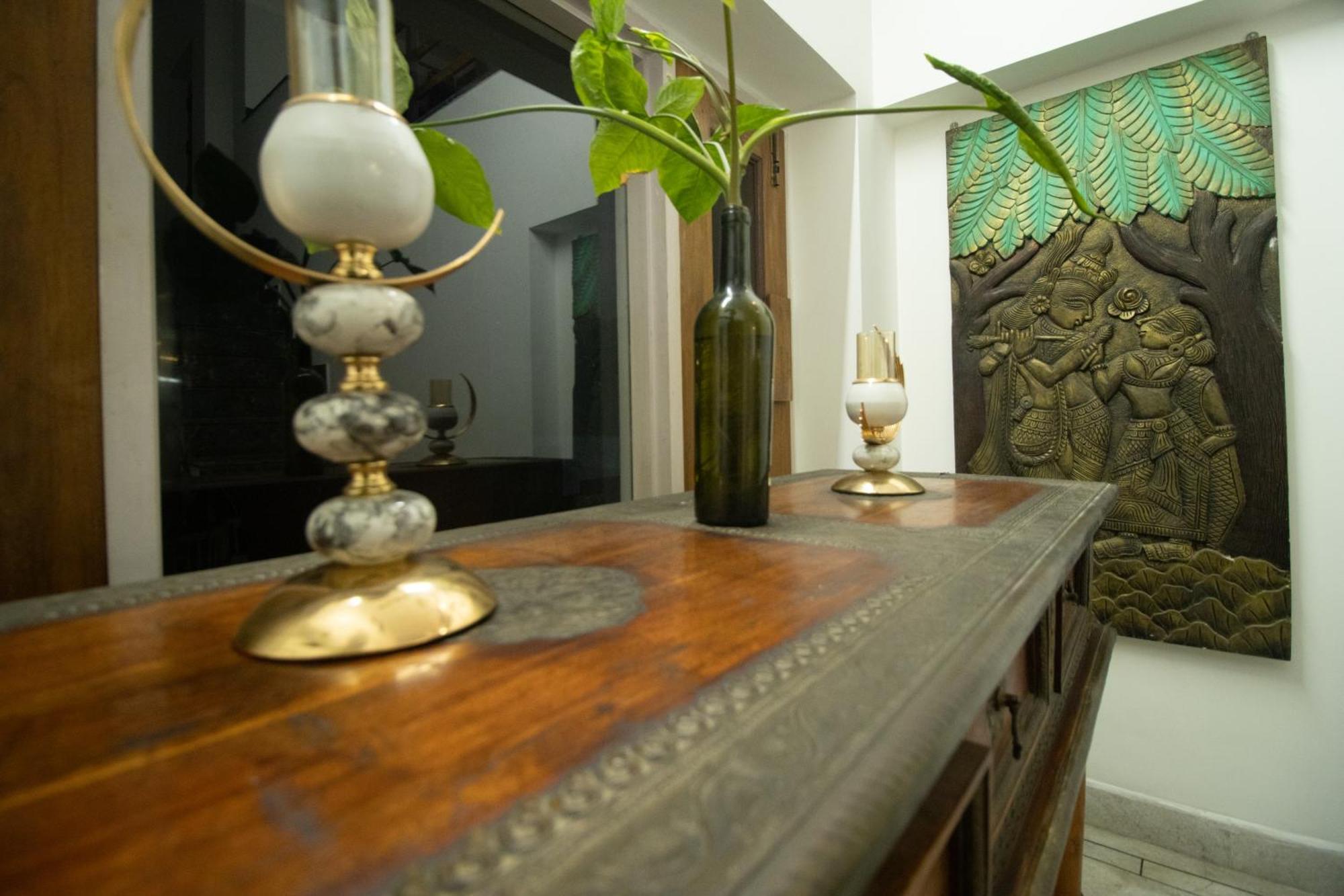 Villa Opulent Antique 6br Independent In Gurugram