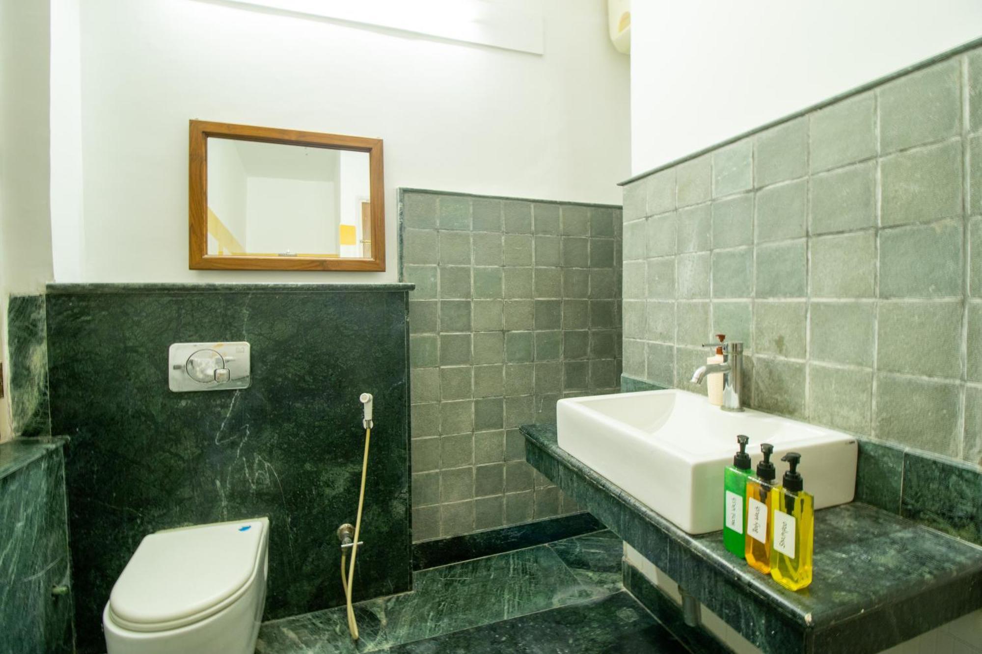 Opulent Antique 6br Independent In Gurugram