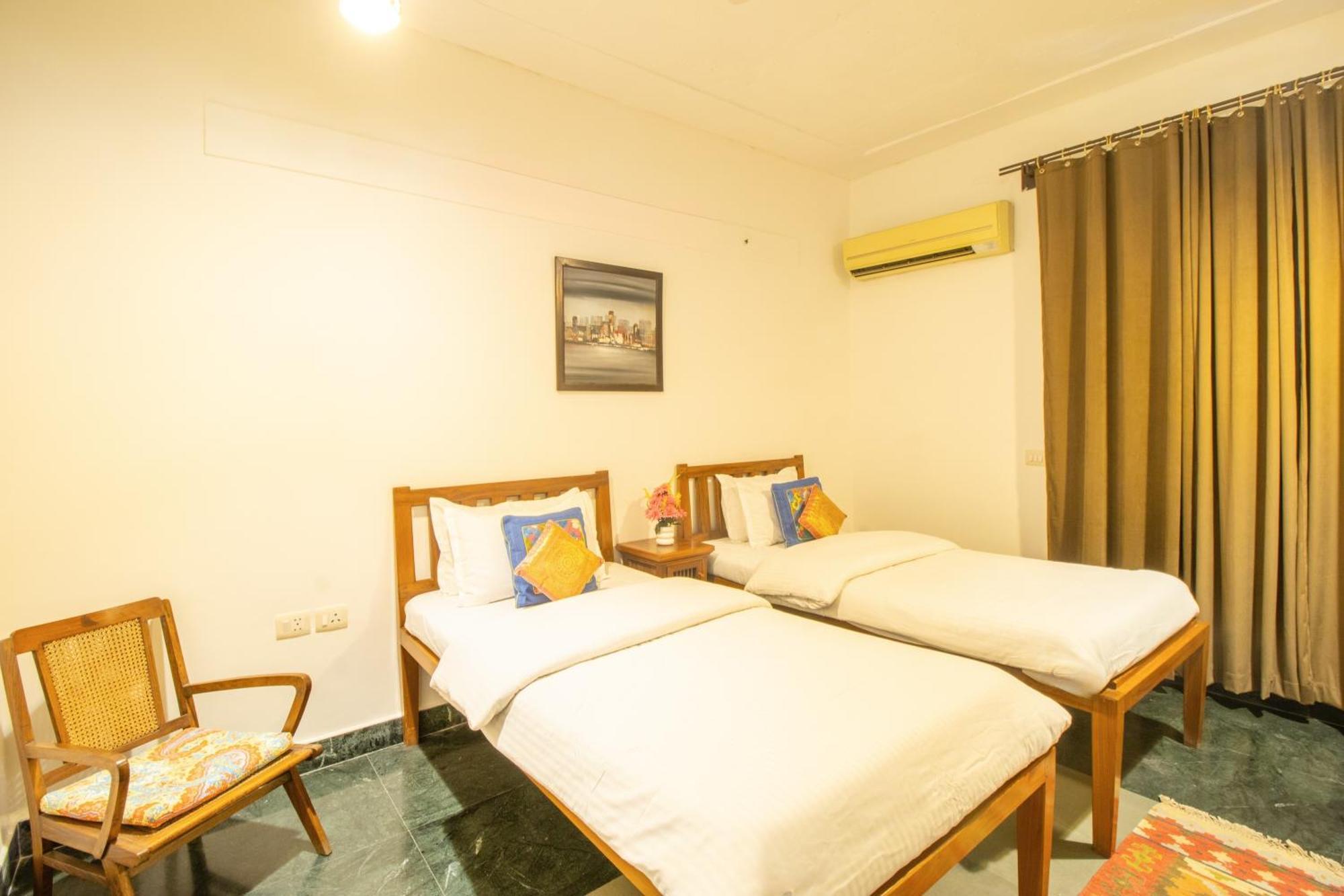 Opulent Antique 6br Independent In Gurugram Villa *
