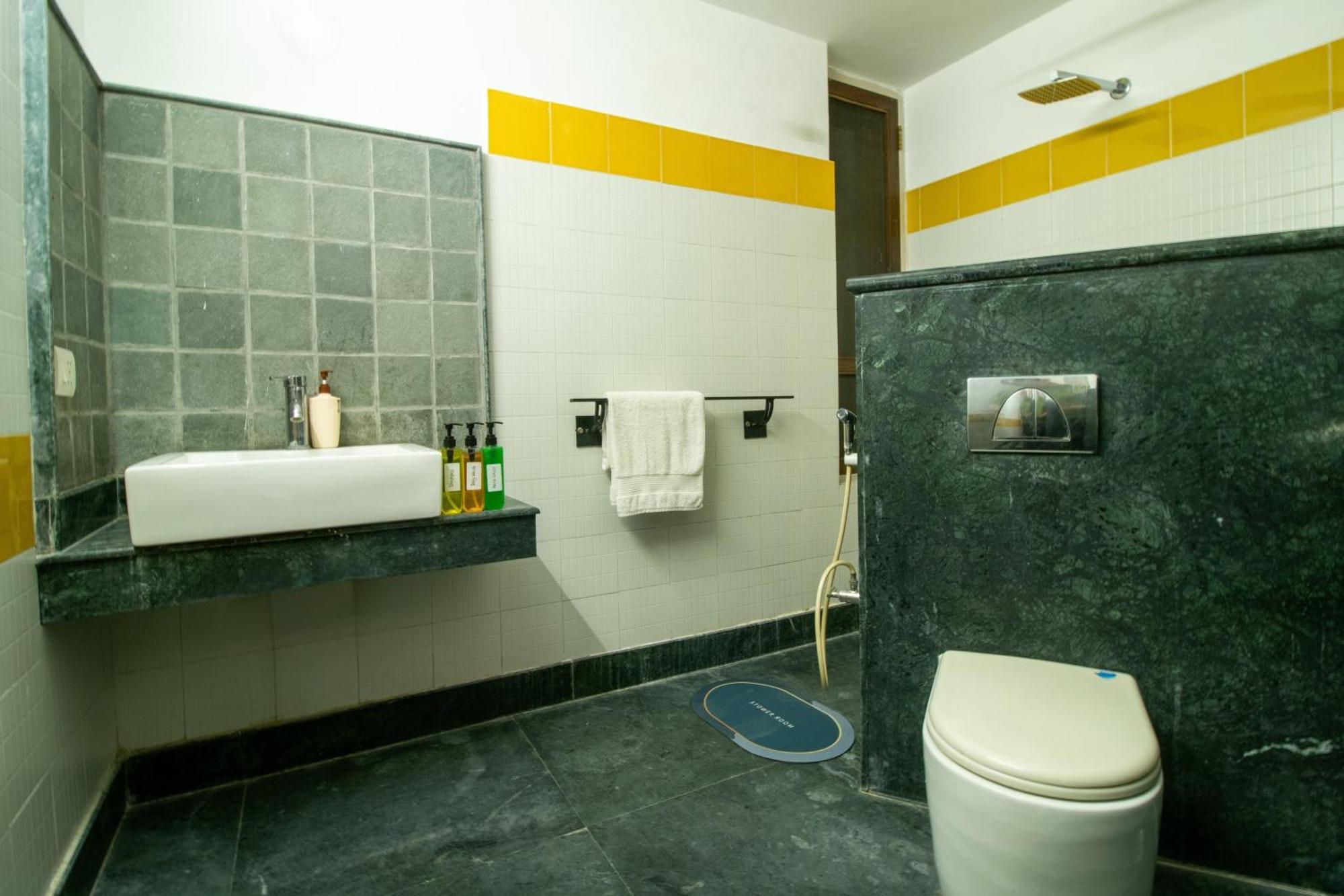 Opulent Antique 6br Independent In Gurugram