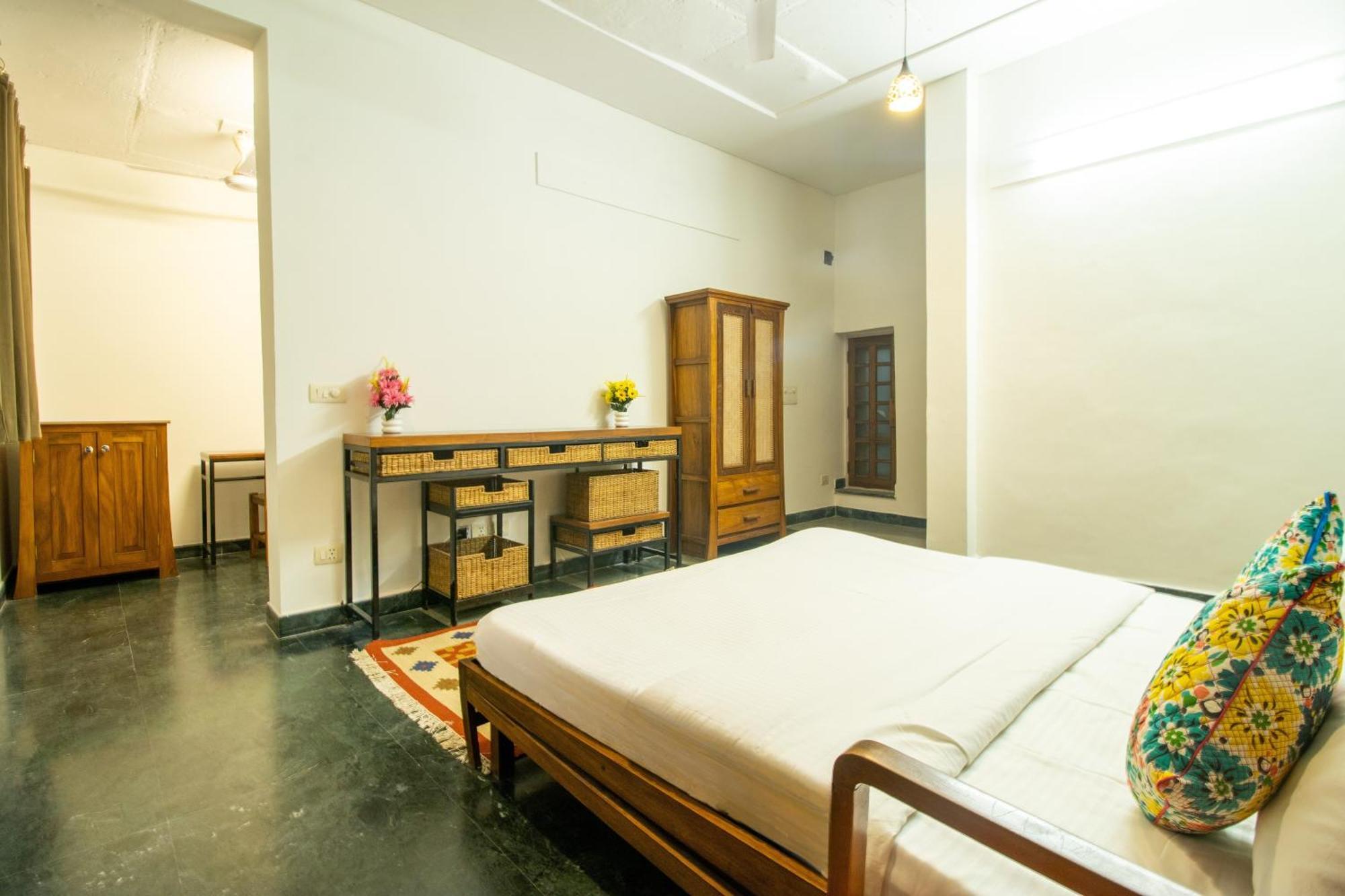 Opulent Antique 6br Independent In Gurugram *