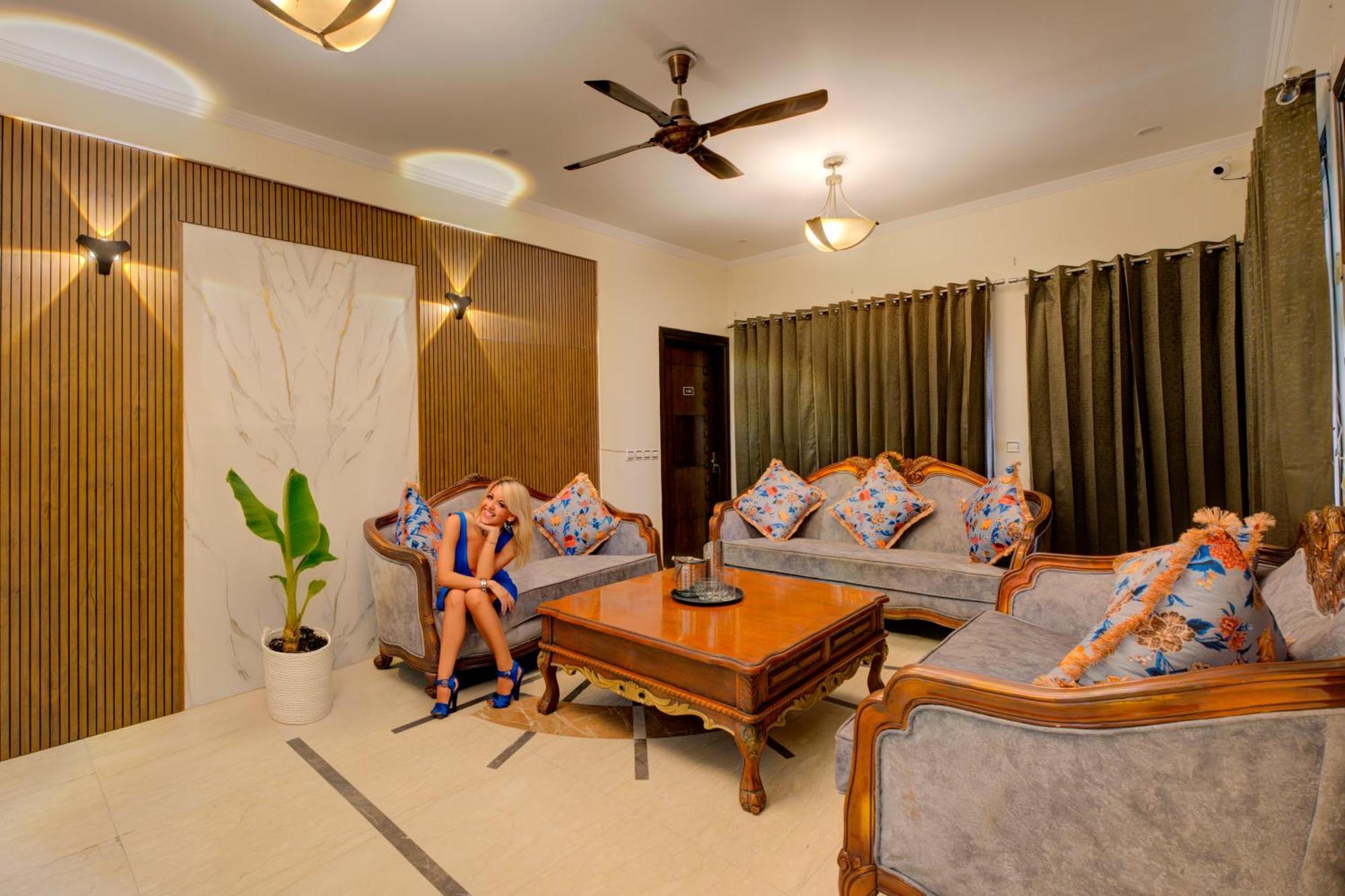 Hotel Amrit And Banquet Medanta Hospital Medicity Gurgaon