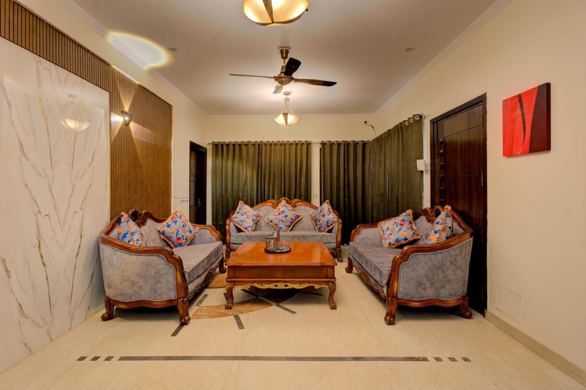 Amrit And Banquet Medanta Hospital Medicity Hotel Gurgaon