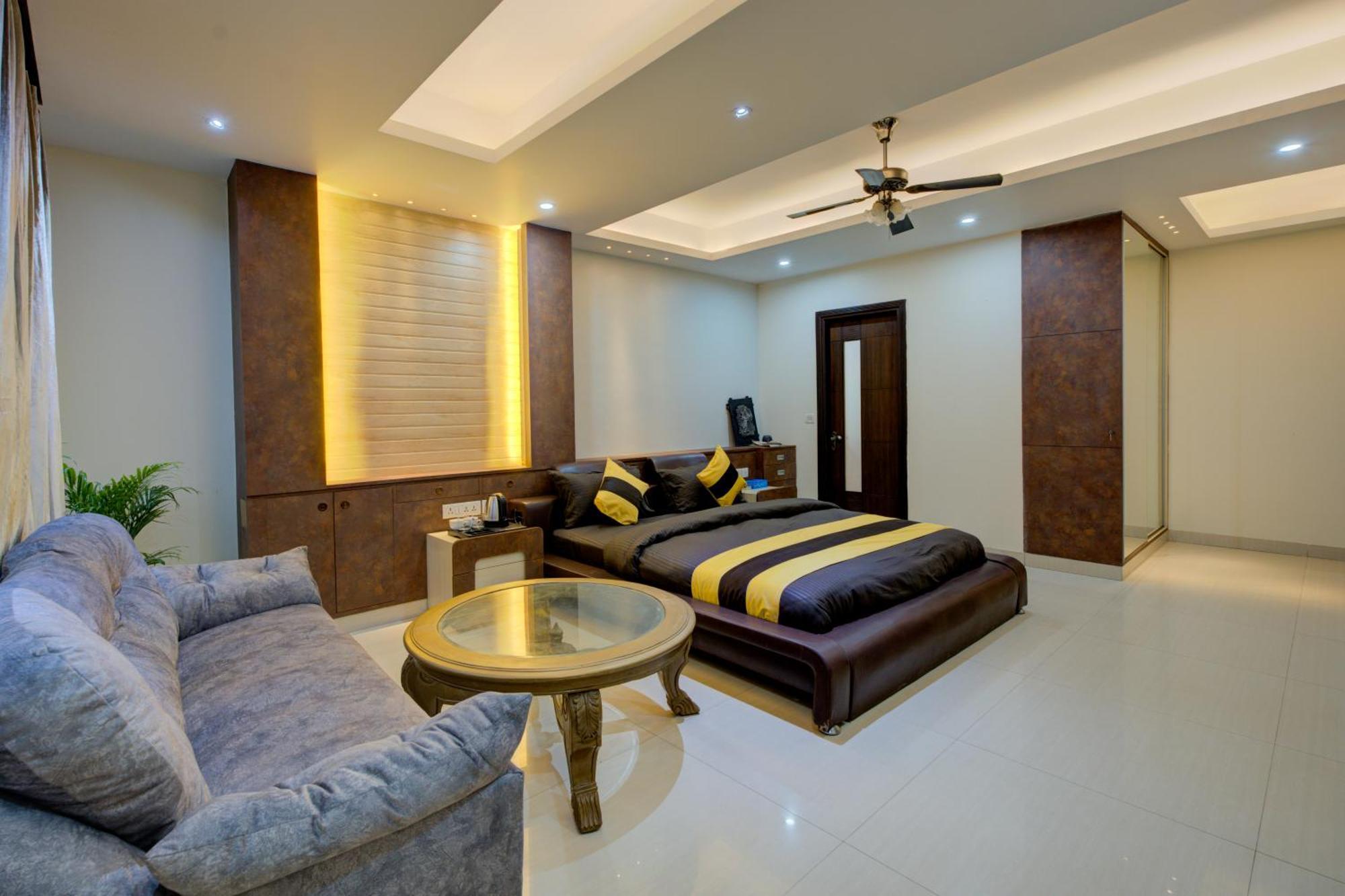 Amrit And Banquet Medanta Hospital Medicity Hotel
