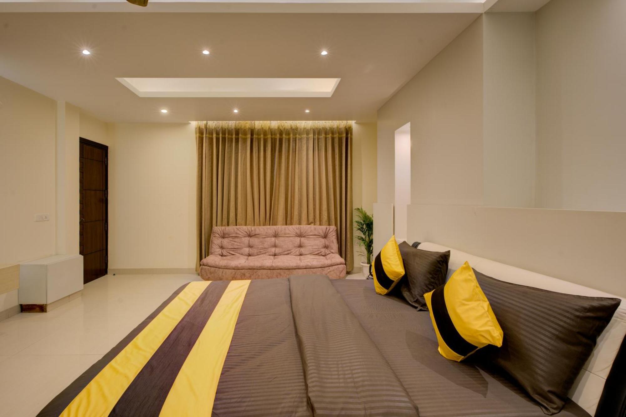 Amrit And Banquet Medanta Hospital Medicity Hotel 3*