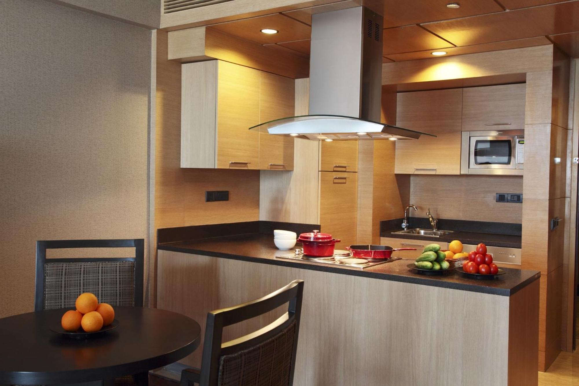 Hotel The Leela Ambience Gurugram & Residences - The Luxury Urban Sanctuary 5*
