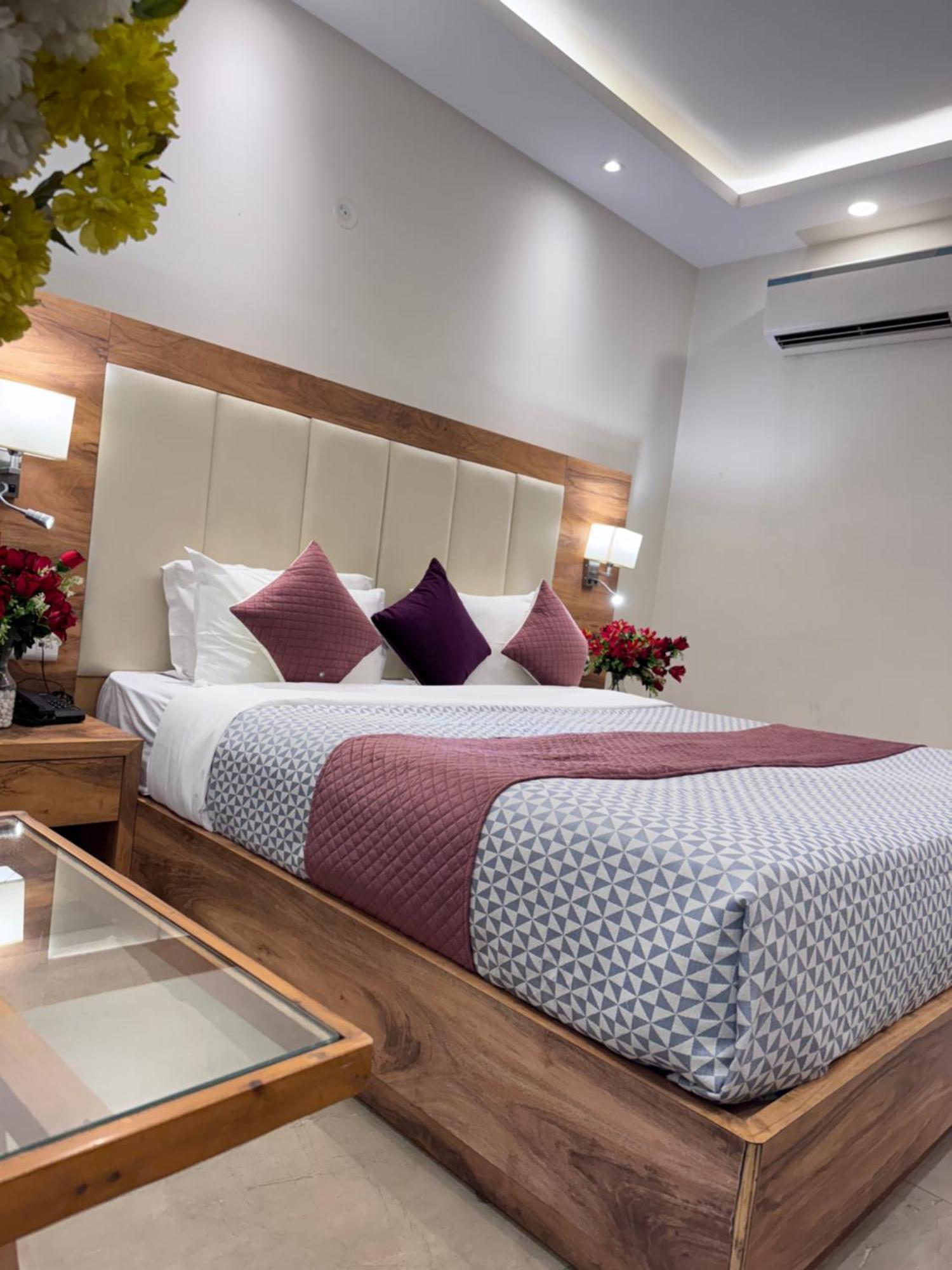 Golf View Suites-golf Course Road 3*
