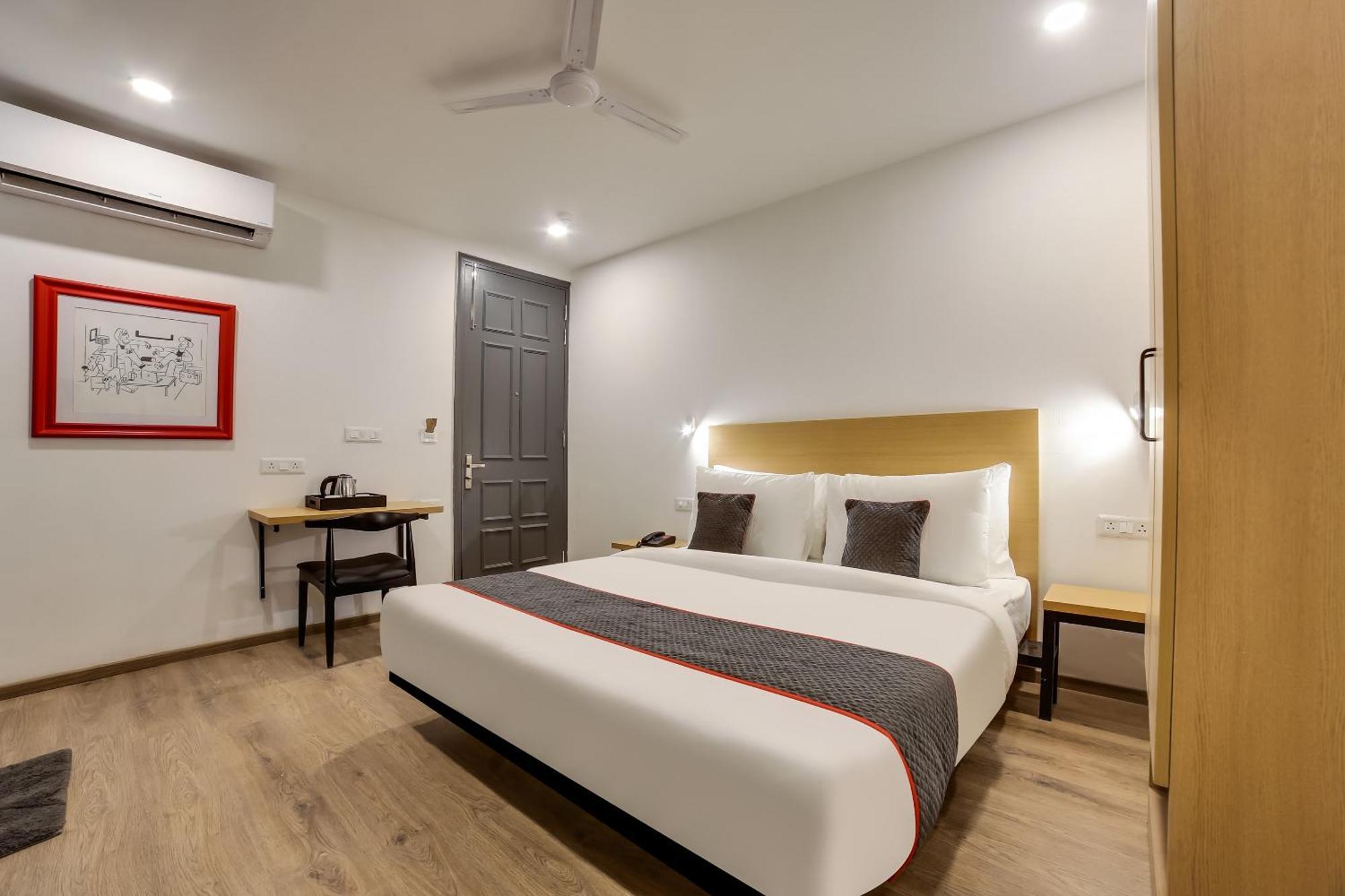 Super Townhouse 158 Near Netaji Subhash Marg Near Appu Ghar 4* Gurgaon