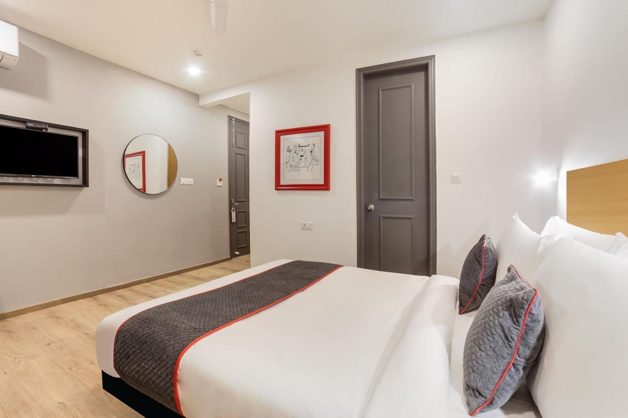 Super Townhouse 158 Near Netaji Subhash Marg Near Appu Ghar Gurgaon