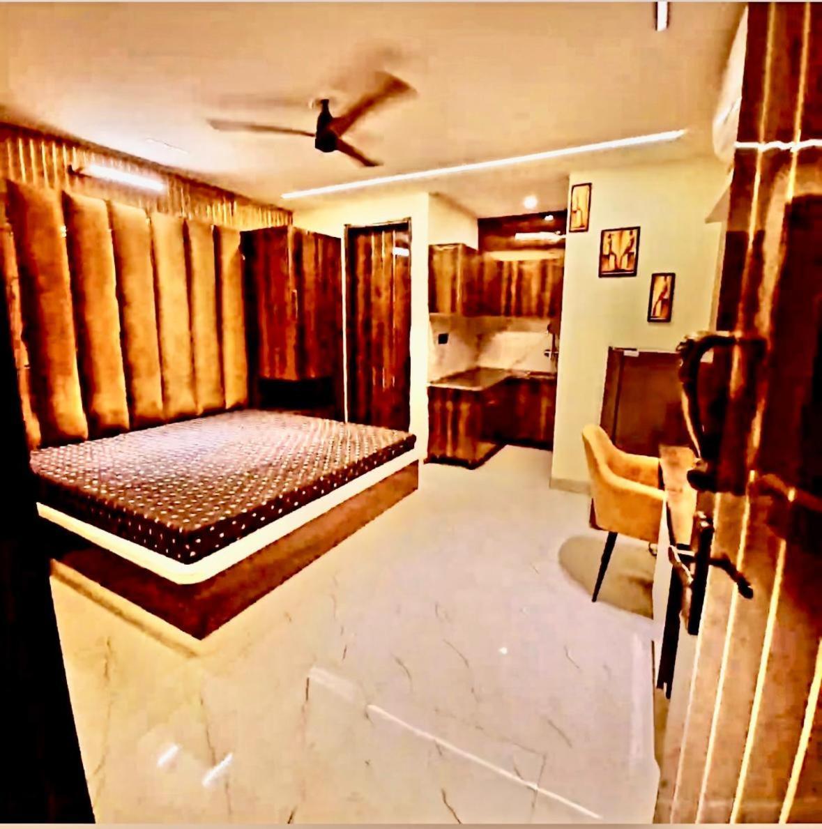 Luxrious Heaven Homes Apartment