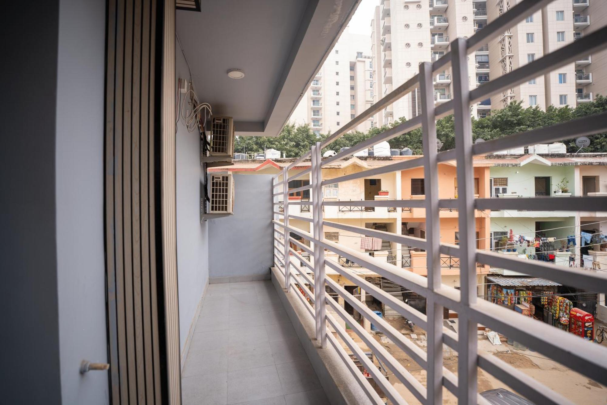 Orsom Sassy - Sector 42 2* Gurgaon