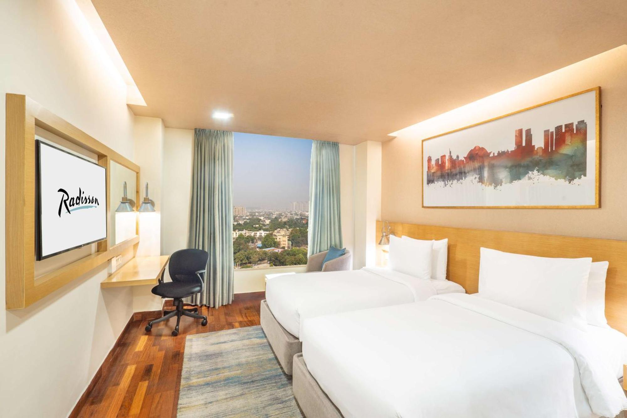 Radisson Gurugram Sohna Road Center 5* Gurgaon
