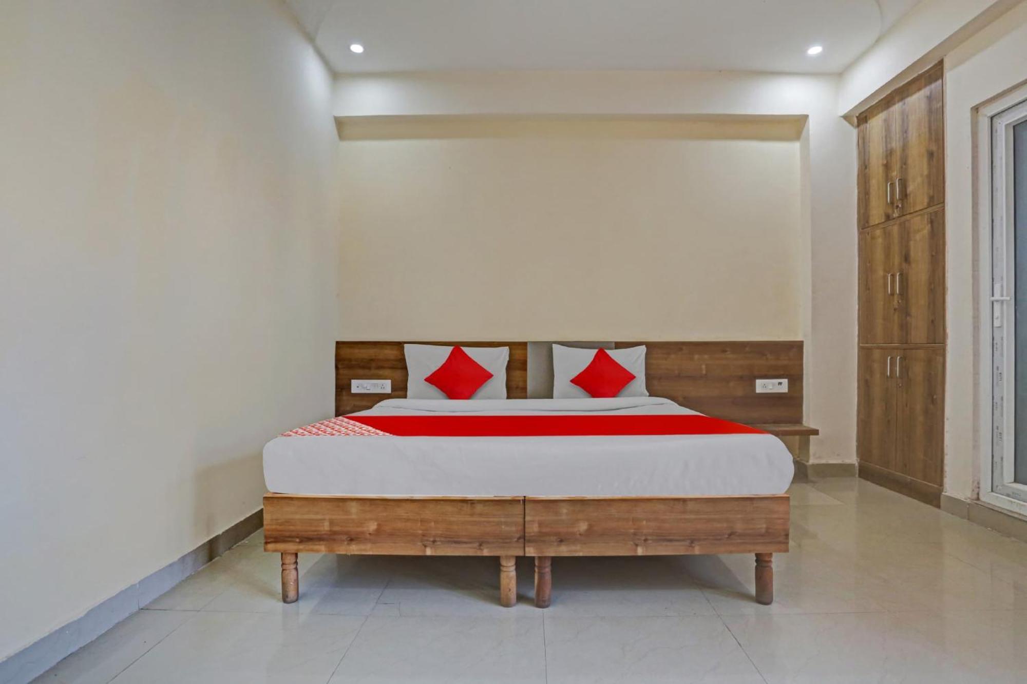 Hotel O Backpackers Nest Gurgaon