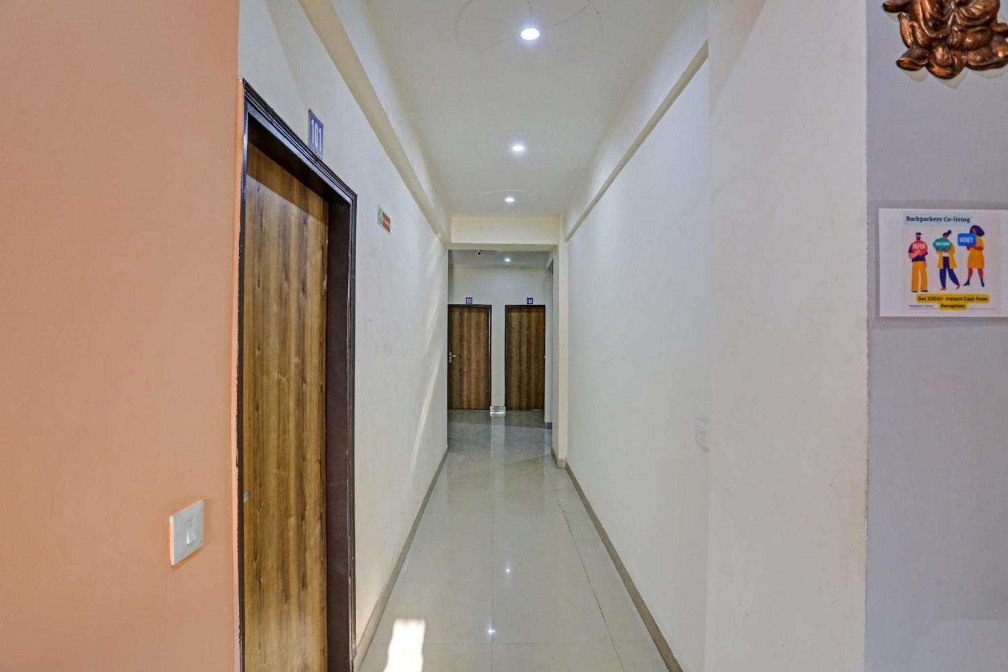 Hotel O Backpackers Nest