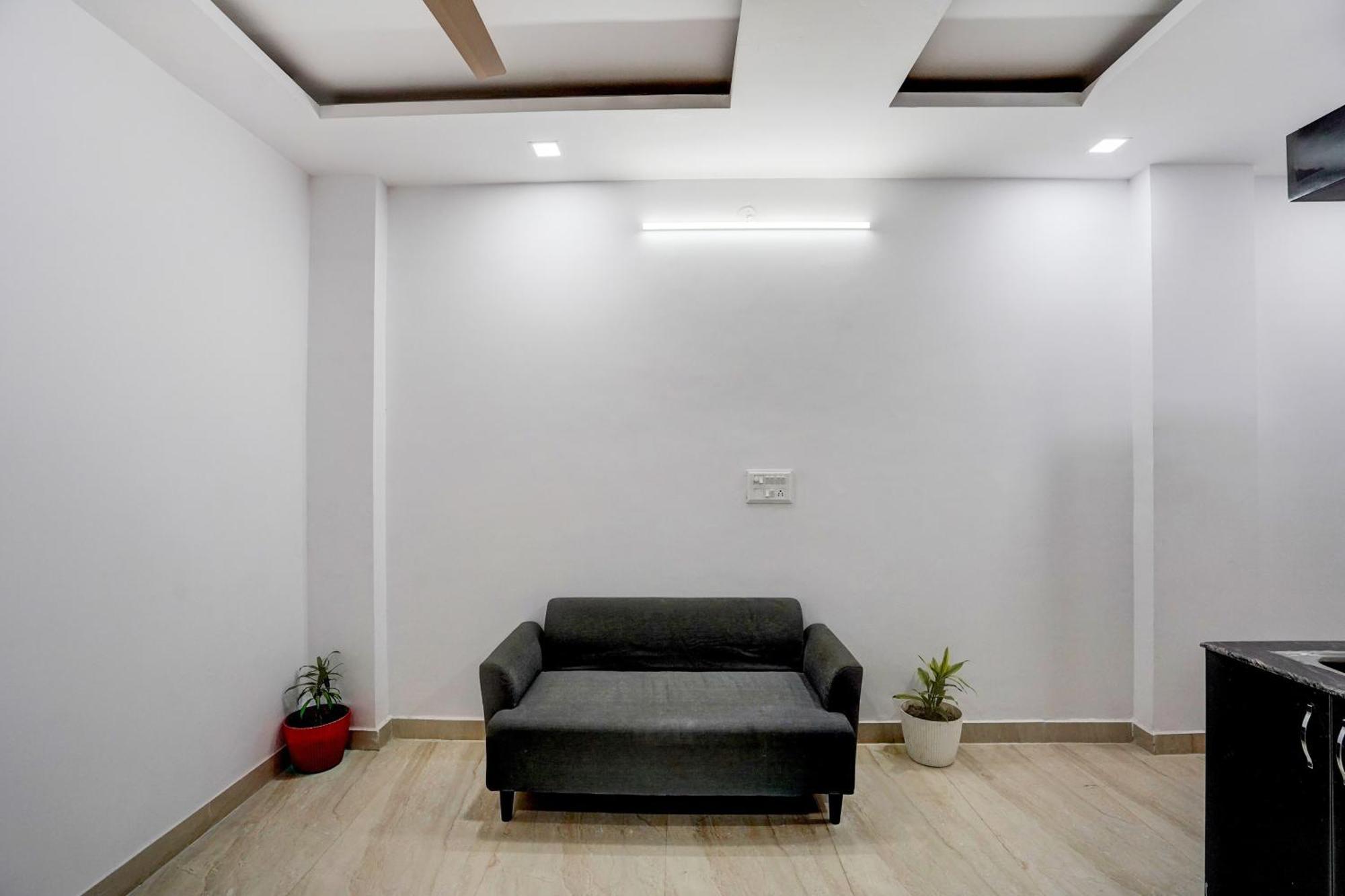 Townhouse Cloud Bay Hotel Gurgaon