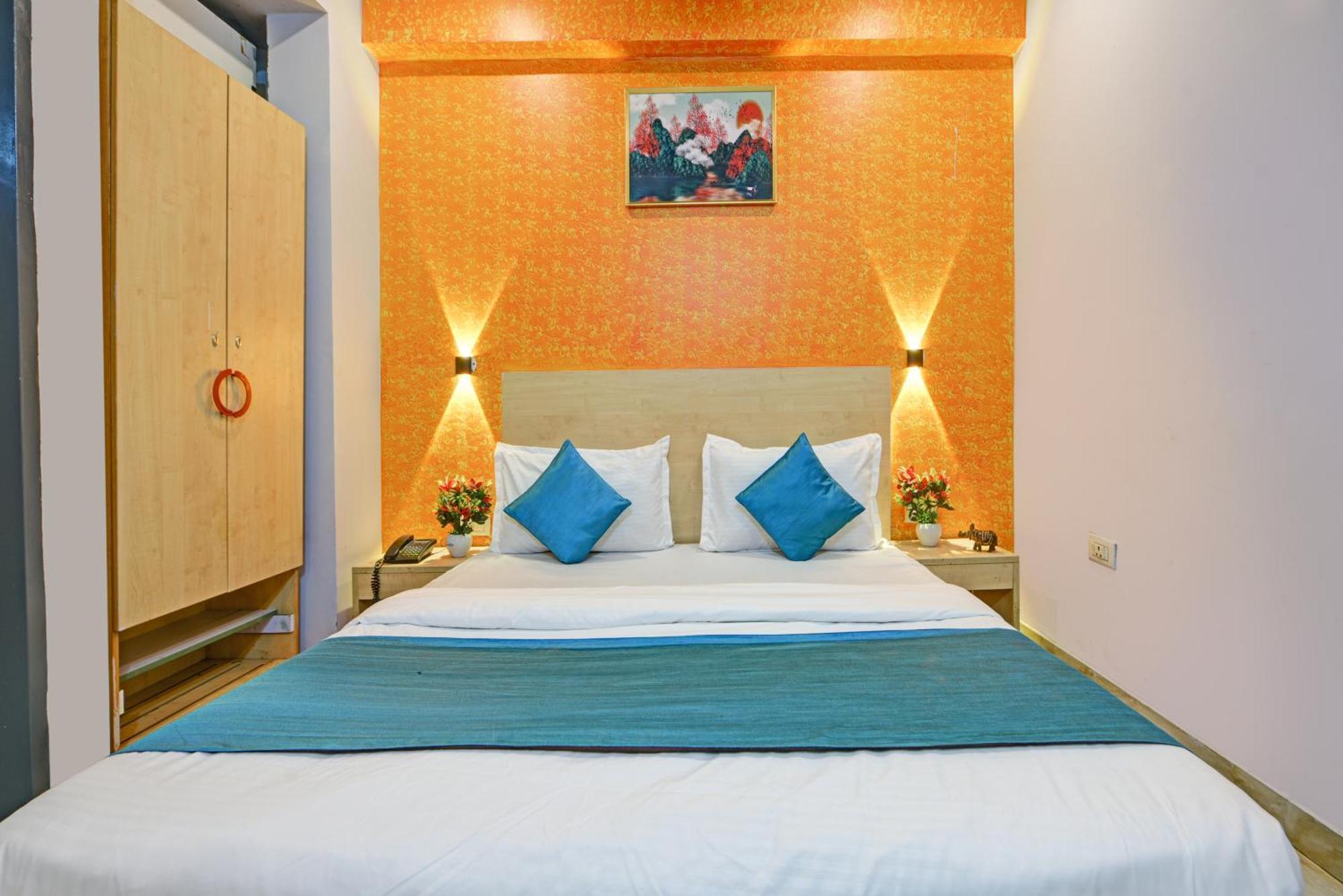 Hotel Royal Spark Inn1 - Medicity Gurugram, Near Medanta Hospital