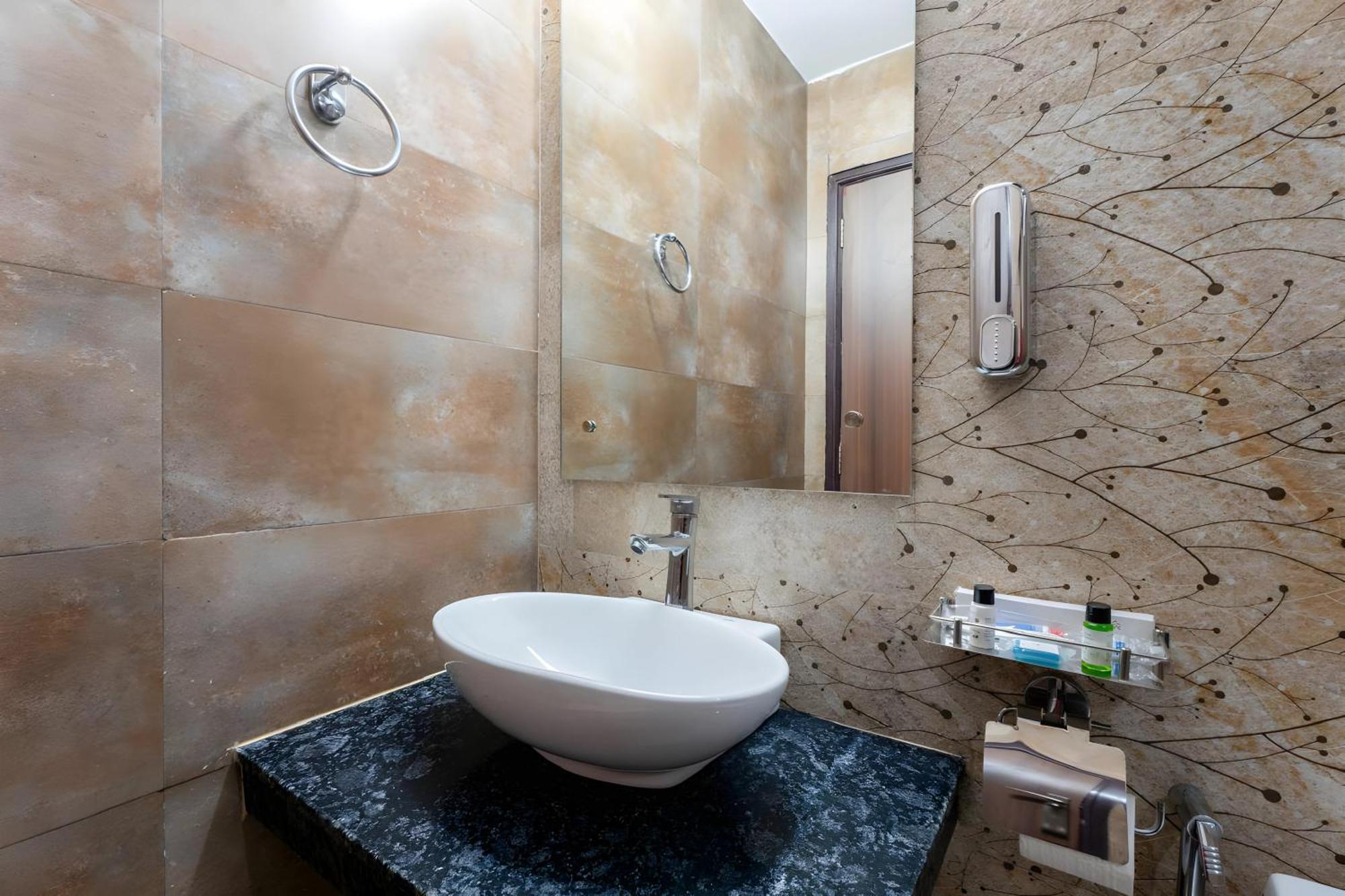 Hotel Cozystays Gurgaon