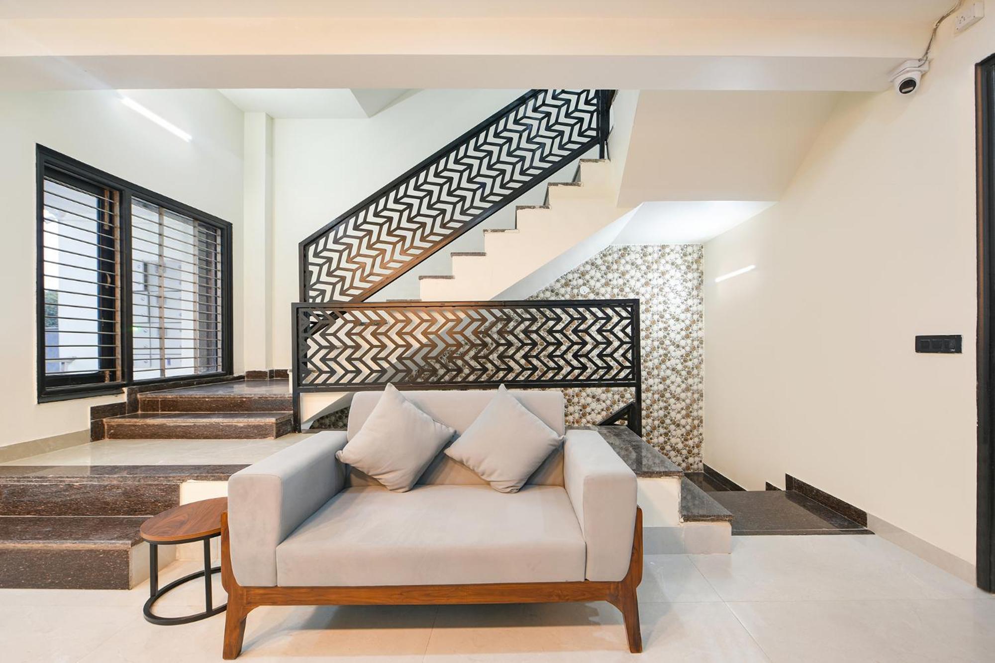 Fabhotel Rr Premium - Near Medanta Hospital 3* Gurgaon