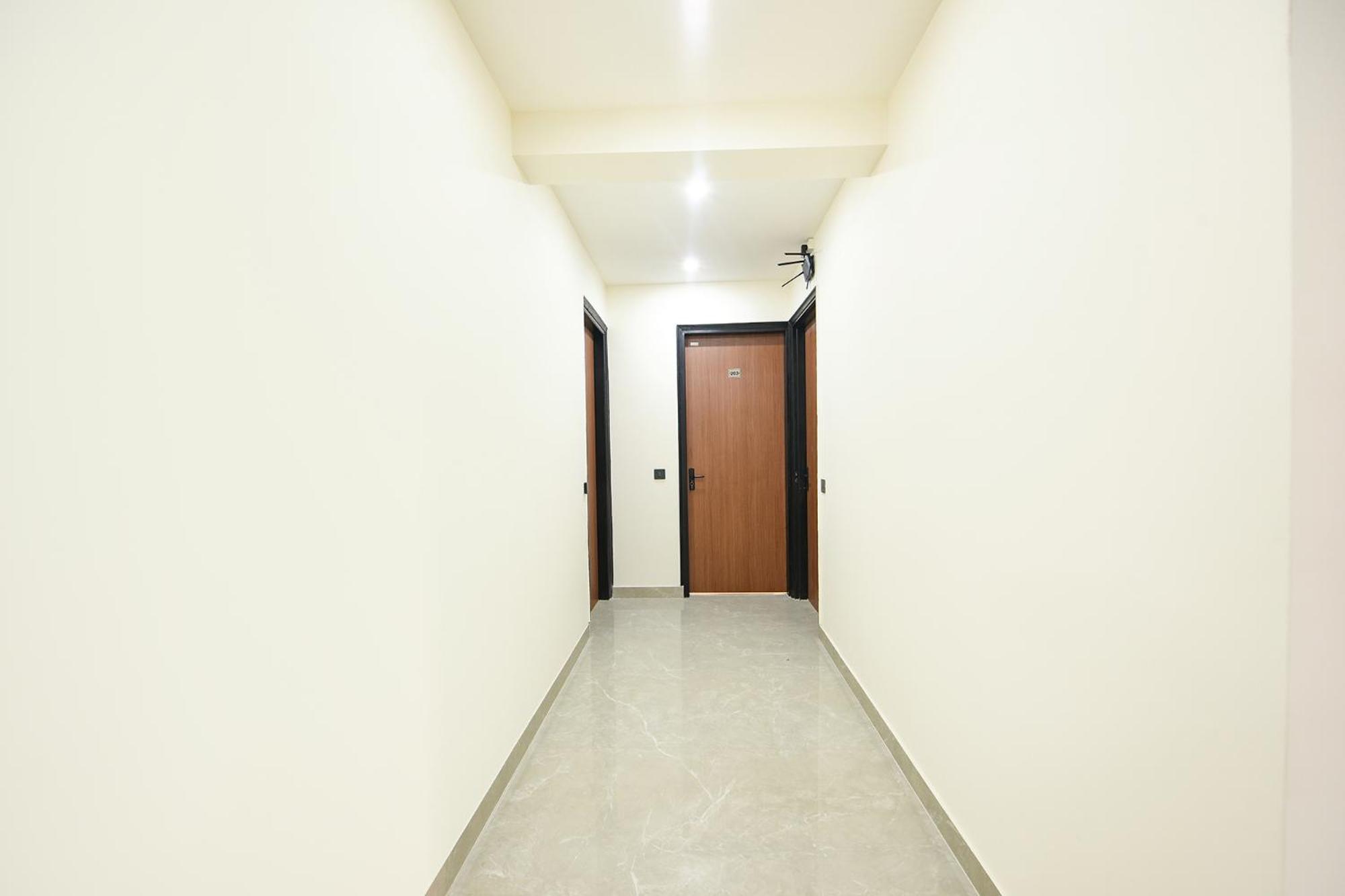 Fabhotel Rr Premium - Near Medanta Hospital 3* Gurgaon