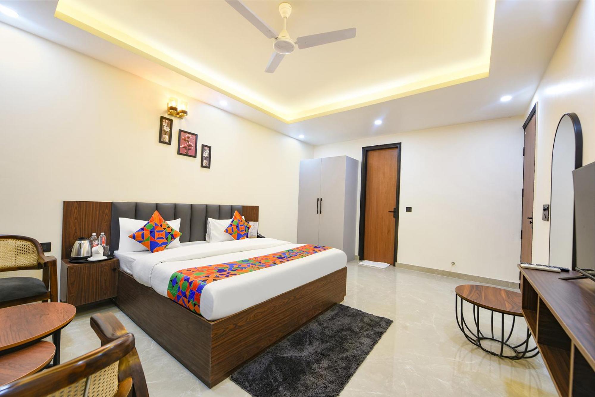Hotel Fabhotel Rr Premium - Near Medanta Hospital Gurgaon