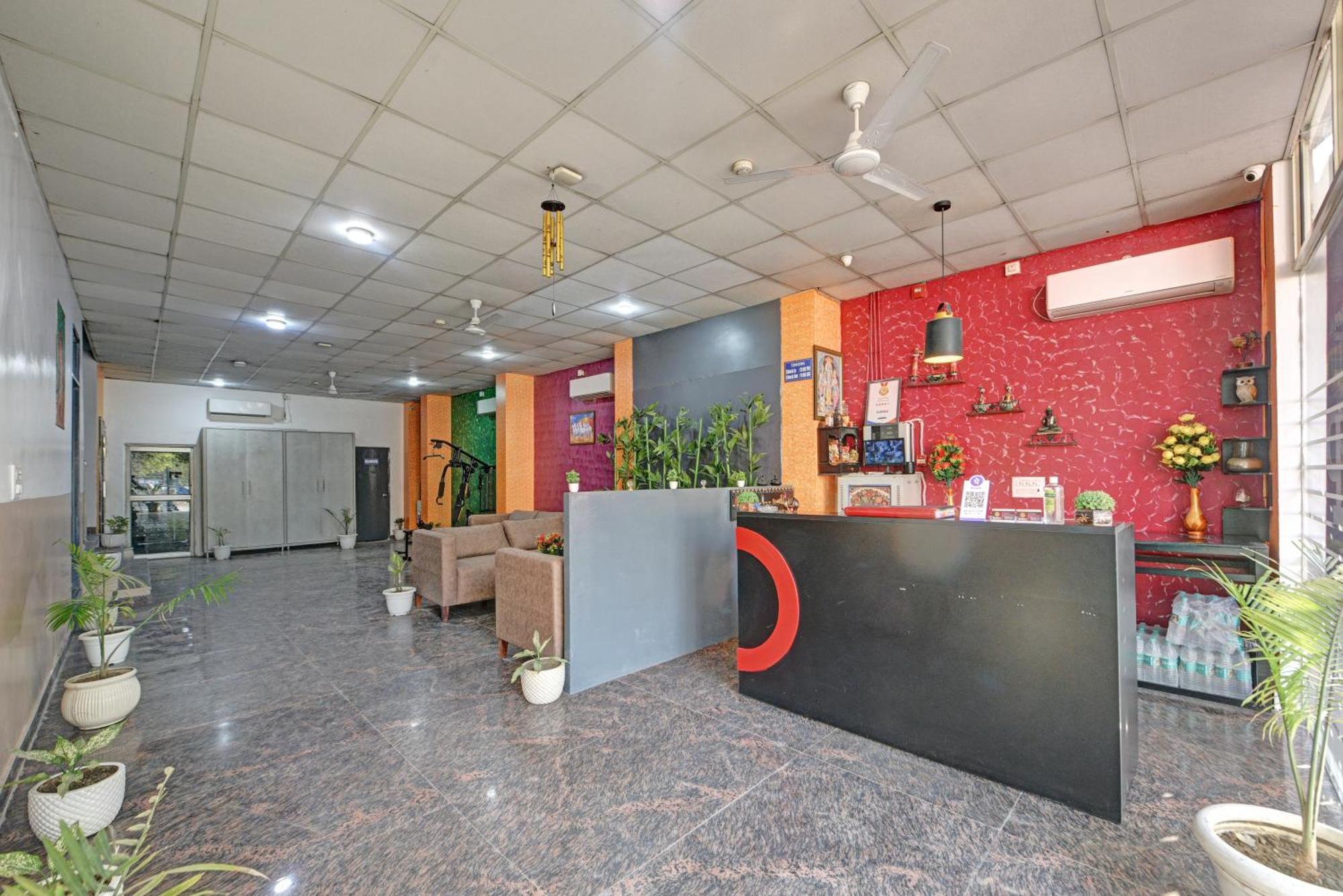 Royal Spark Inn1 - Medicity Gurugram, Near Medanta Hospital Hotel