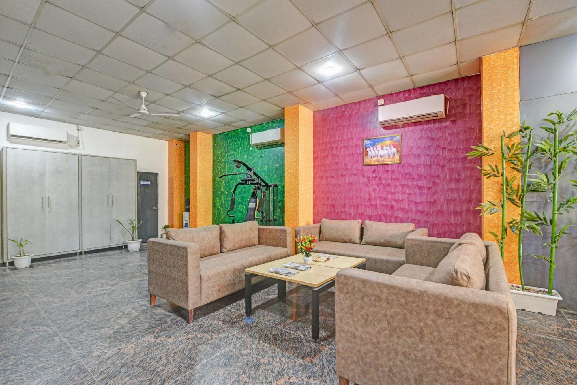 Hotel Royal Spark Inn1 - Medicity Gurugram, Near Medanta Hospital