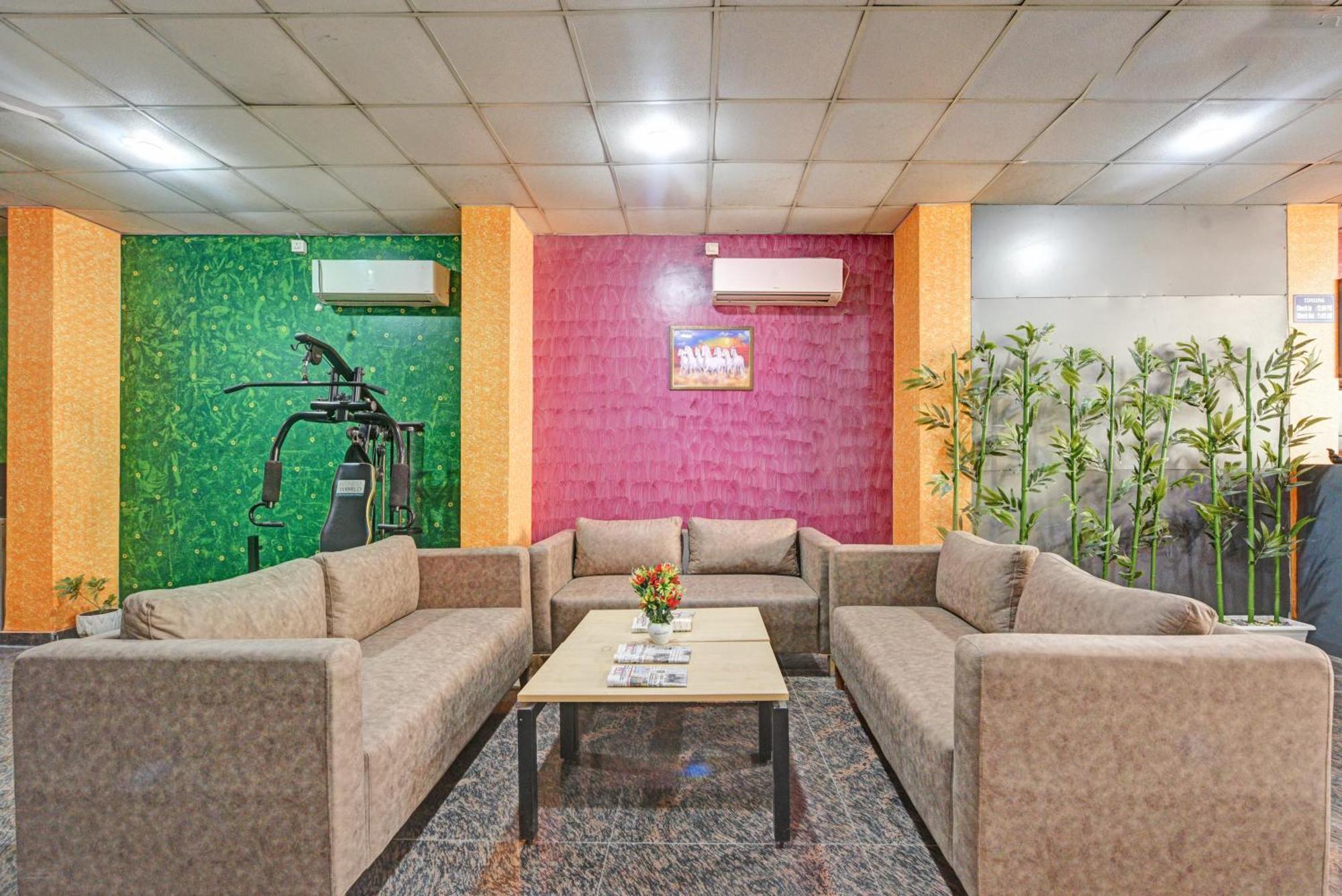 Royal Spark Inn1 - Medicity Gurugram, Near Medanta Hospital Hotel *