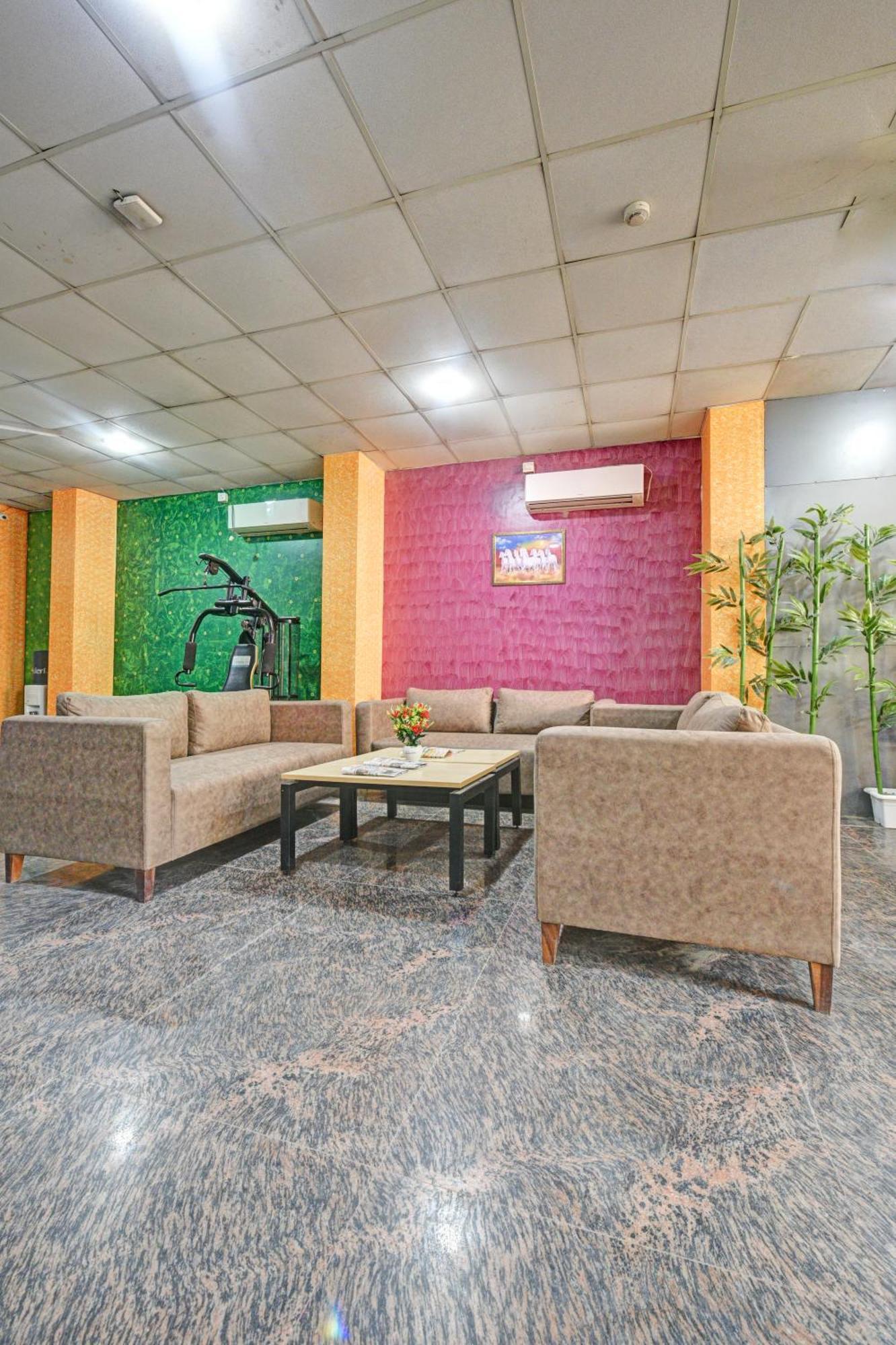 Hotel Royal Spark Inn1 - Medicity Gurugram, Near Medanta Hospital Gurgaon