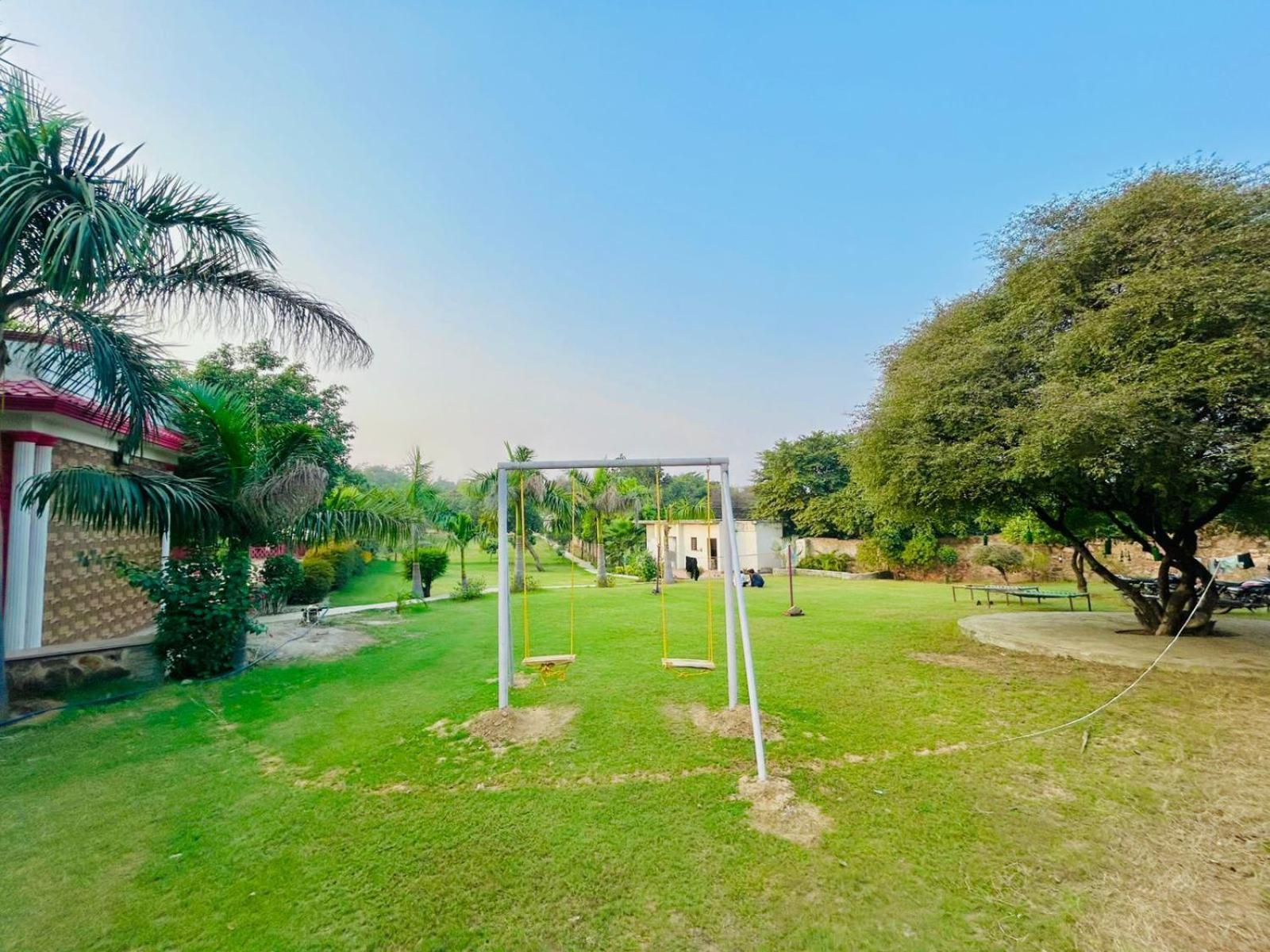 The Green Farm House * Gurgaon
