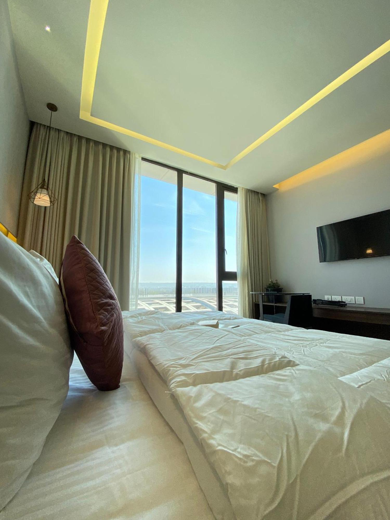 Elegant In Apartment Gurgaon