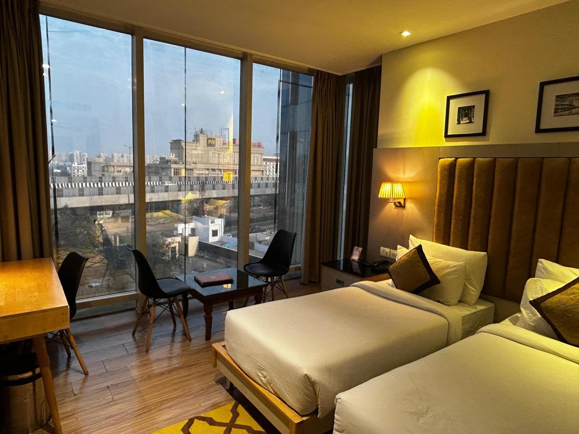 Sakura Gold Hotel 4*