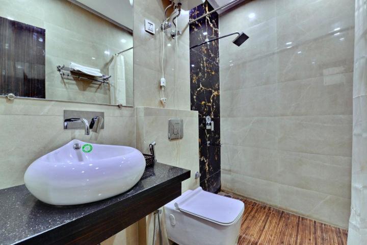Hotel Samrat