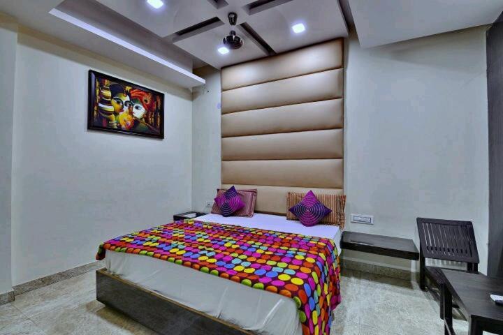 Samrat Hotel 2*