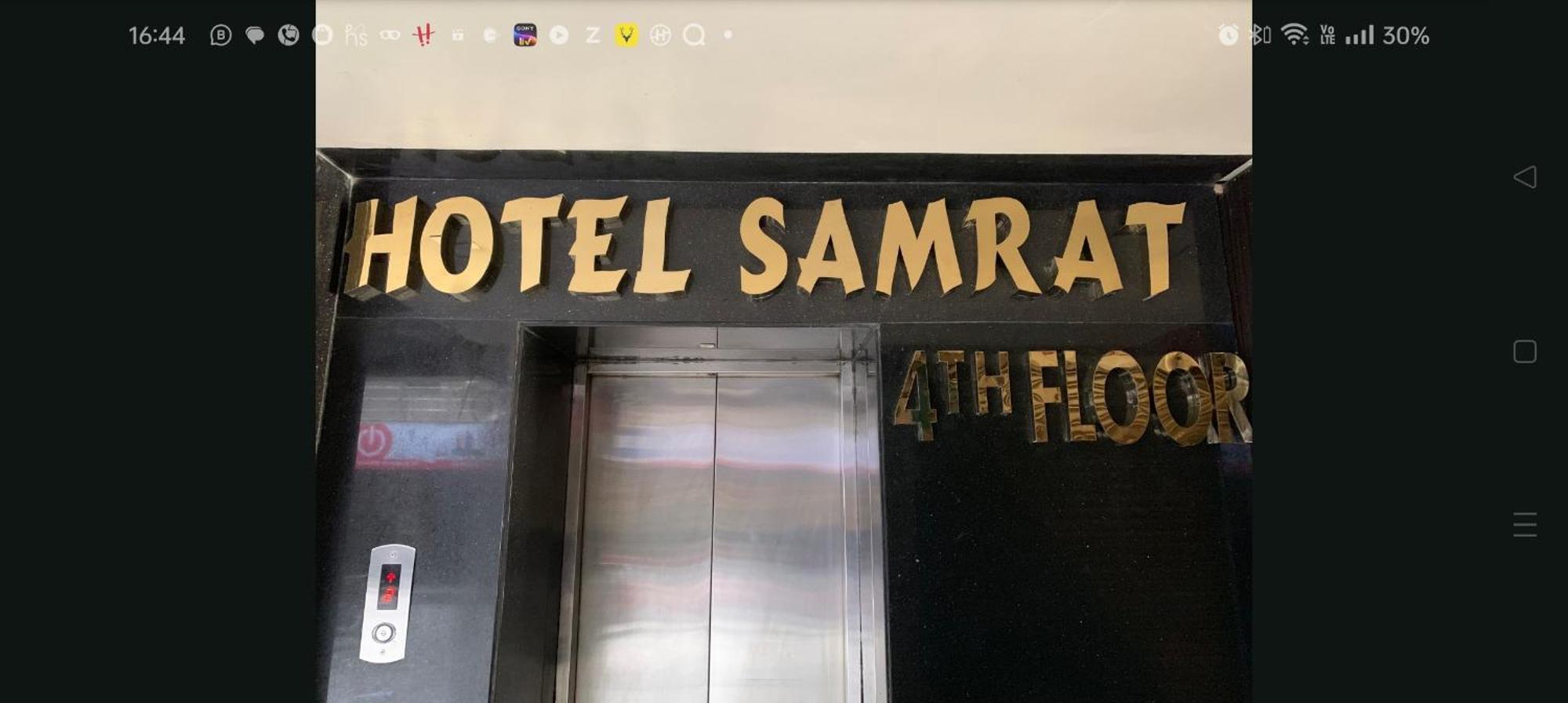 Hotel Samrat 2*